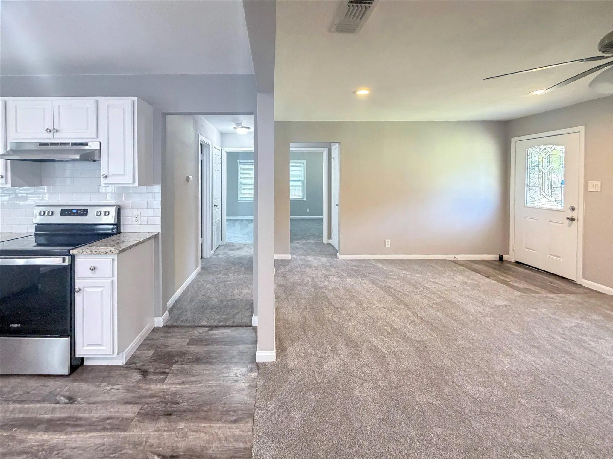 Single Family Residence For Sale in Grayson County , 2117 N Hickory Street, Sherman, Texas 75092, 3 Bedroom, 1 Bathroom, Garage spaces, 1,248 Sqft, built in 1954, mls#21337800, Real Estate Agent in Sherman, Homes For Sale in Grayson county, Homes For Sale in Sherman, Realtor in Sherman Texas, Real Estate Brokerage Independent Realty Texas, Luminita Cordes Realtor