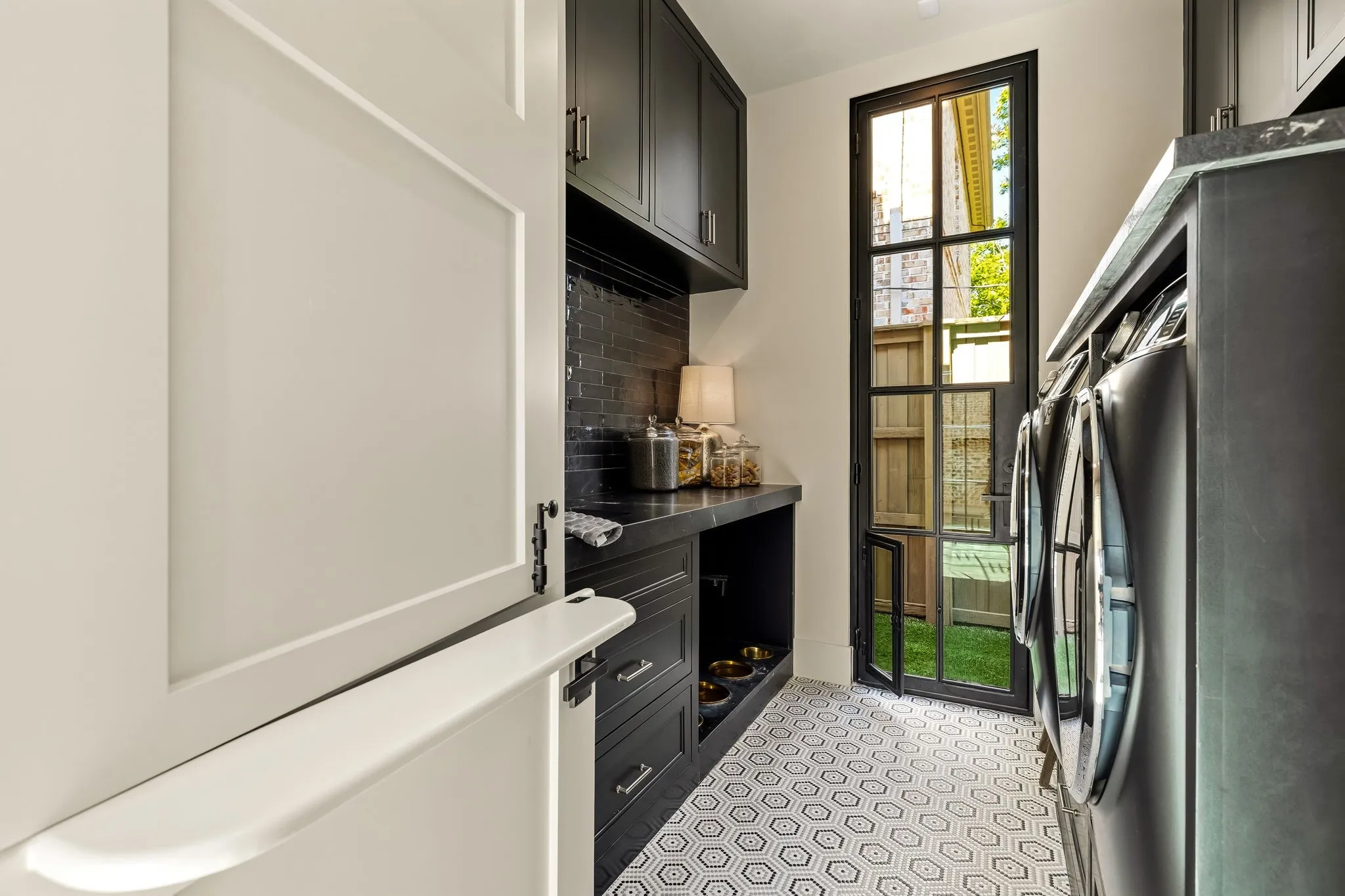 Single Family Residence For Sale in Dallas County , 5107 Stanford Avenue, Dallas, Texas 75209, 4 Bedroom, 6 Bathroom, 2 Garage spaces, 4,931 Sqft, built in 2023, mls#21343407, Real Estate Agent in Dallas, Homes For Sale in Dallas county, Homes For Sale in Dallas, Realtor in Dallas Texas, Real Estate Brokerage Independent Realty Texas, Luminita Cordes Realtor