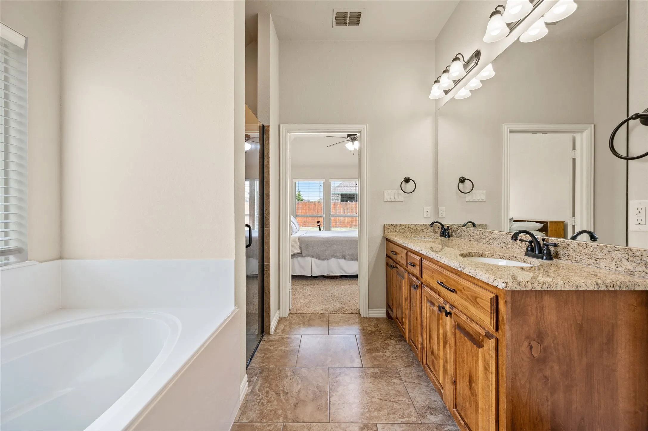 Single Family Residence For Sale in Parker County , 116 Camouflage Circle, Willow Park, Texas 76008, 4 Bedroom, 2 Bathroom, 2 Garage spaces, 2,136 Sqft, built in 2014, mls#21351770, Real Estate Agent in Willow Park, Homes For Sale in Parker county, Homes For Sale in Willow Park, Realtor in Willow Park Texas, Real Estate Brokerage Independent Realty Texas, Luminita Cordes Realtor