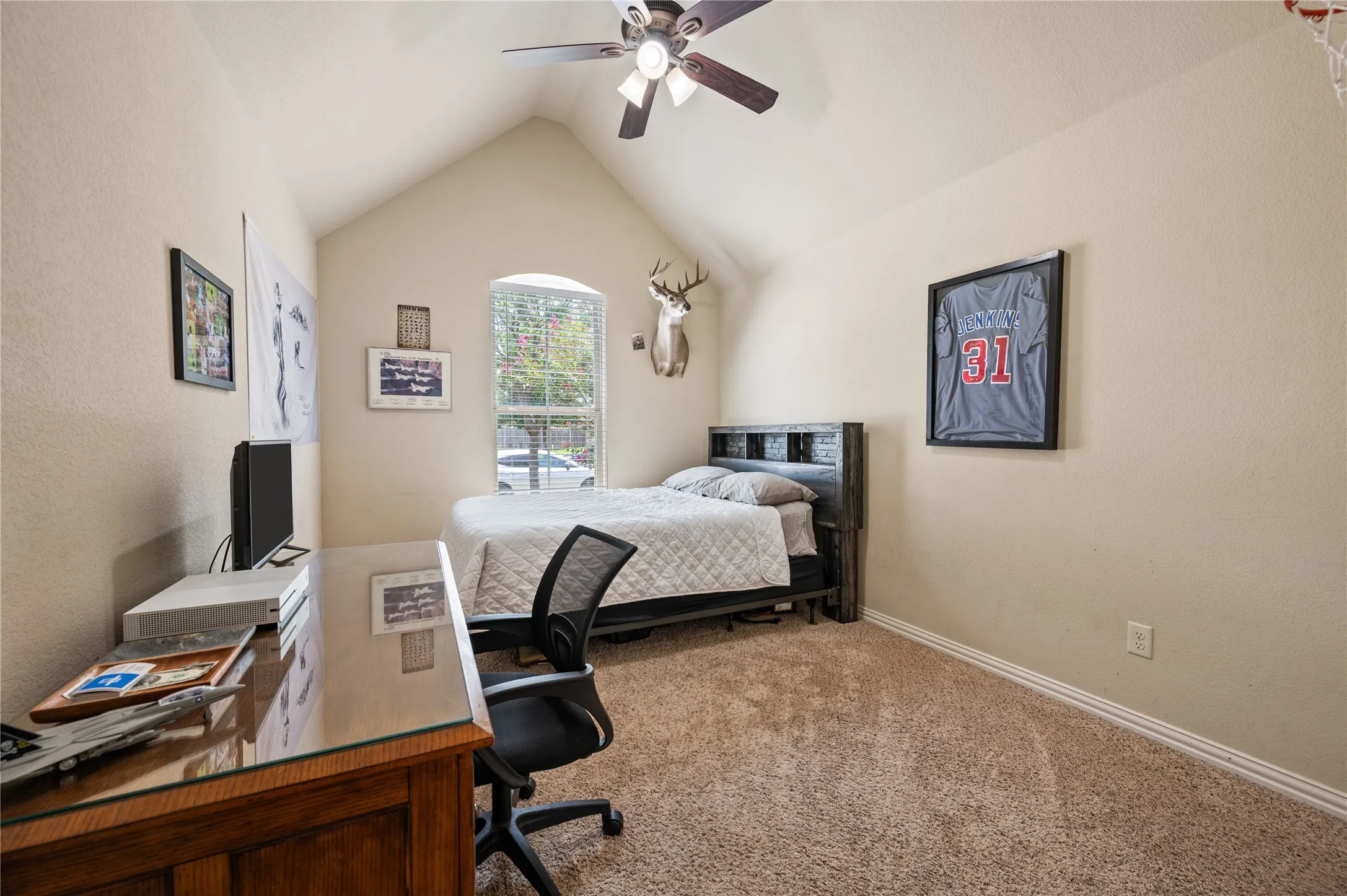 Single Family Residence For Sale in Parker County , 116 Camouflage Circle, Willow Park, Texas 76008, 4 Bedroom, 2 Bathroom, 2 Garage spaces, 2,136 Sqft, built in 2014, mls#21351770, Real Estate Agent in Willow Park, Homes For Sale in Parker county, Homes For Sale in Willow Park, Realtor in Willow Park Texas, Real Estate Brokerage Independent Realty Texas, Luminita Cordes Realtor