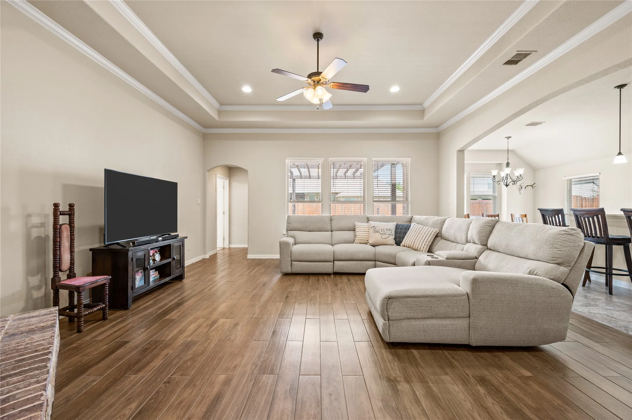 Single Family Residence For Sale in Parker County , 116 Camouflage Circle, Willow Park, Texas 76008, 4 Bedroom, 2 Bathroom, 2 Garage spaces, 2,136 Sqft, built in 2014, mls#21351770, Real Estate Agent in Willow Park, Homes For Sale in Parker county, Homes For Sale in Willow Park, Realtor in Willow Park Texas, Real Estate Brokerage Independent Realty Texas, Luminita Cordes Realtor
