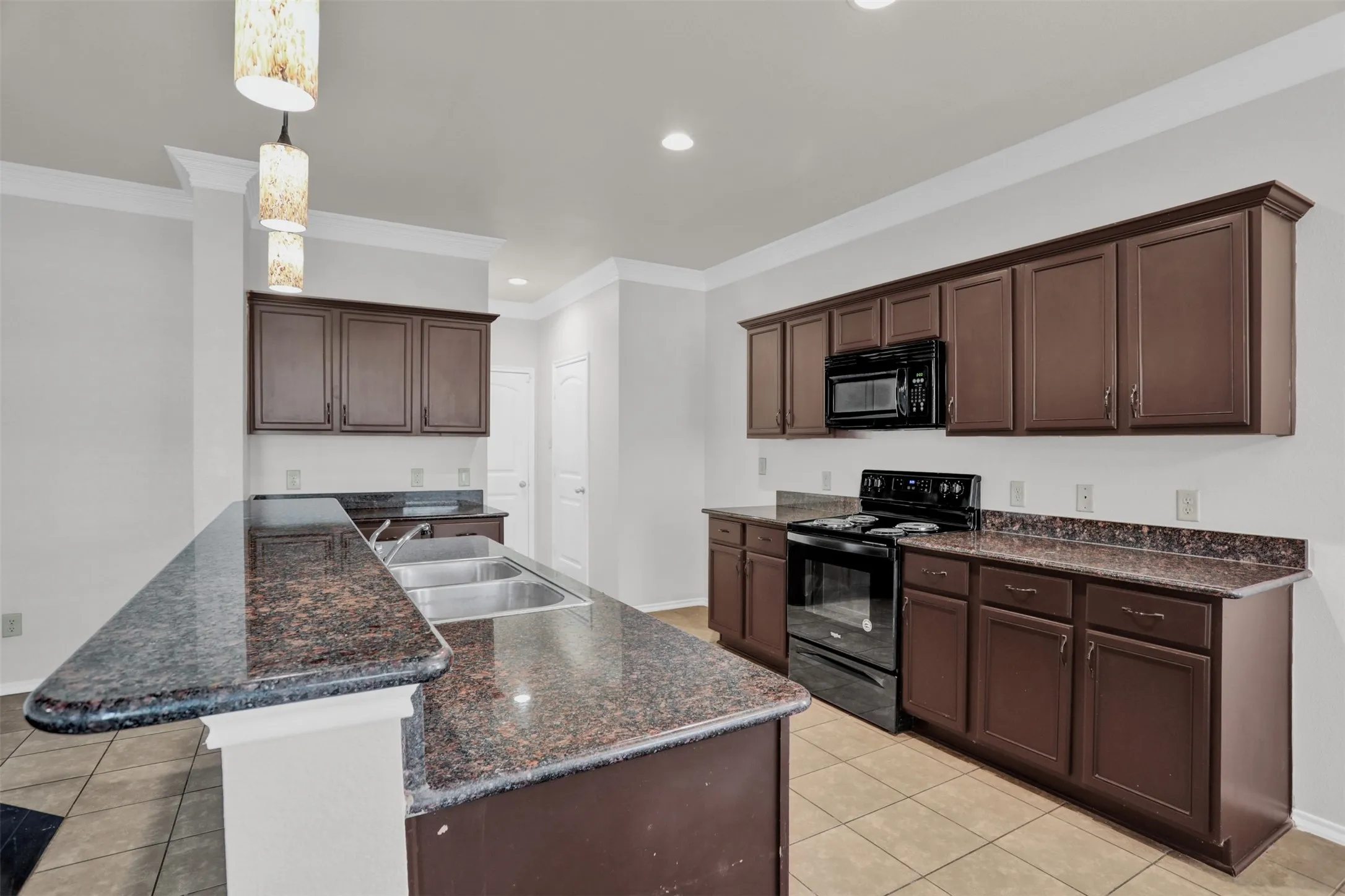 Single Family Residence For Rent in Collin County , 2138 Meadow View Drive, Princeton, Texas 75407, 5 Bedroom, 3 Bathroom, 2 Garage spaces, 2,586 Sqft, built in 2014, mls#21352182, Real Estate Agent in Princeton, Homes For Rent in Collin county, Homes For Rent in Princeton, Realtor in Princeton Texas, Real Estate Brokerage Independent Realty Texas, Luminita Cordes Realtor