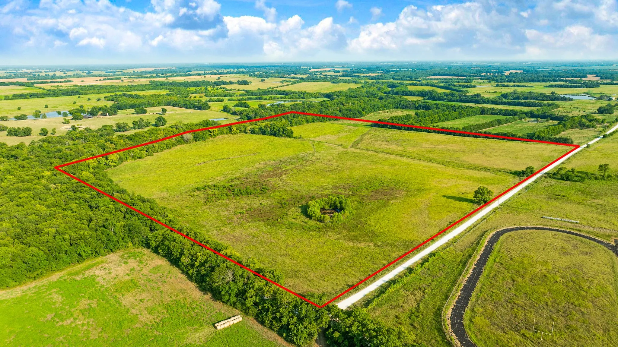 Unimproved Land For Sale in Lamar County , 0000 County Road 25200, Roxton, Texas 75435, 0, 0, Garage spaces, 0 Sqft, built in 0, Price $434,000, mls#21350466, Real Estate Agent in Roxton, Homes For Sale in Lamar county, Homes For Sale in Roxton, Realtor in Roxton Texas, Real Estate Brokerage Independent Realty Texas, Luminita Cordes Realtor