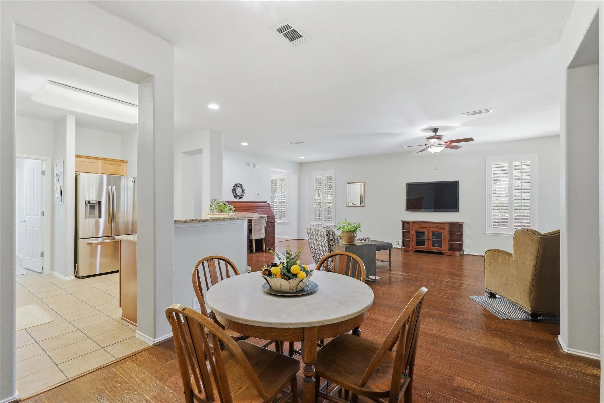 Single Family Residence For Sale in Denton County , 7994 Palmer Court, Frisco, Texas 75036, 2 Bedroom, 2 Bathroom, 2 Garage spaces, 1,442 Sqft, built in 2007, mls#21348750, Real Estate Agent in Frisco, Homes For Sale in Denton county, Homes For Sale in Frisco, Realtor in Frisco Texas, Real Estate Brokerage Independent Realty Texas, Luminita Cordes Realtor