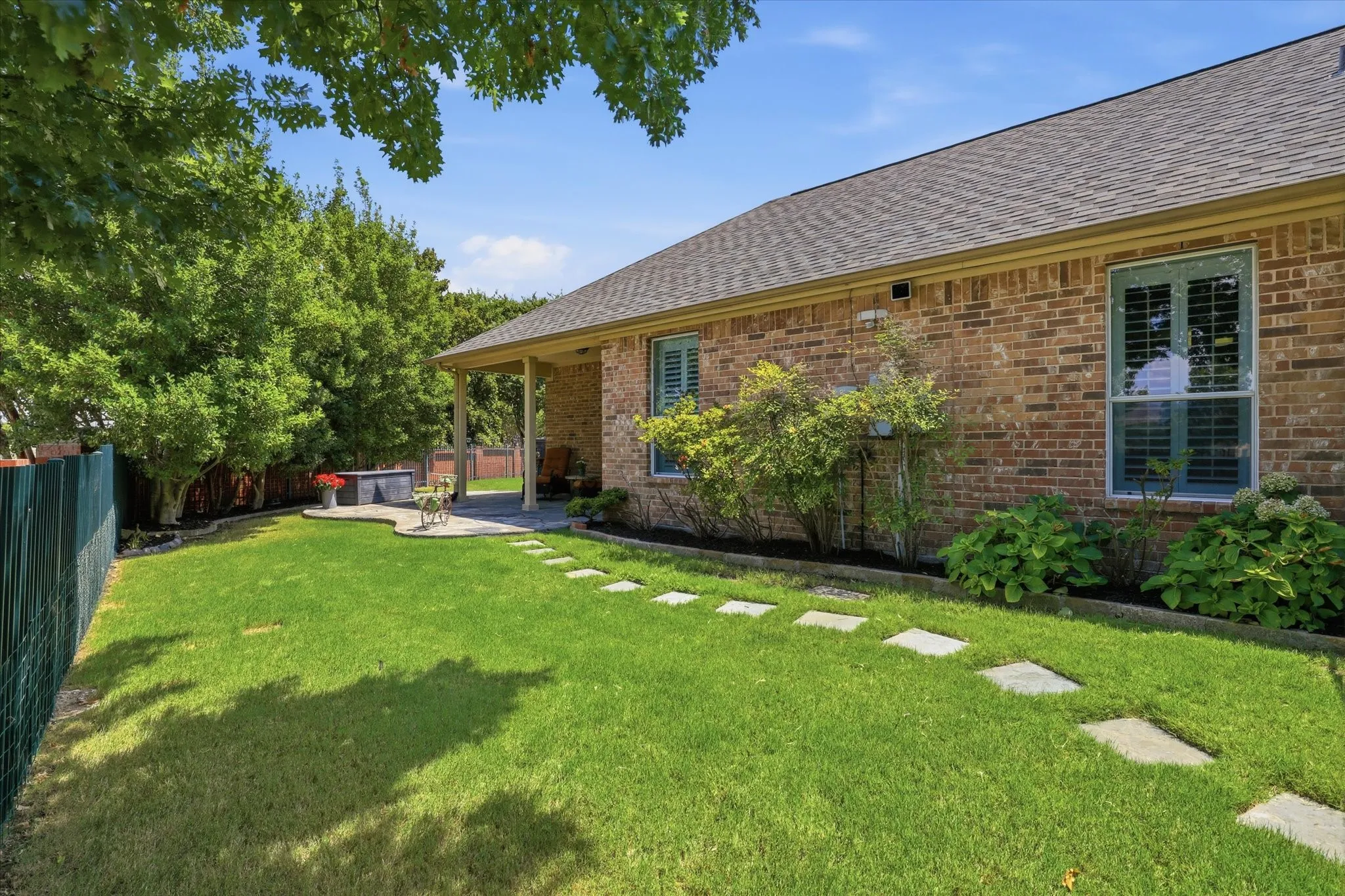 Single Family Residence For Sale in Denton County , 7994 Palmer Court, Frisco, Texas 75036, 2 Bedroom, 2 Bathroom, 2 Garage spaces, 1,442 Sqft, built in 2007, mls#21348750, Real Estate Agent in Frisco, Homes For Sale in Denton county, Homes For Sale in Frisco, Realtor in Frisco Texas, Real Estate Brokerage Independent Realty Texas, Luminita Cordes Realtor
