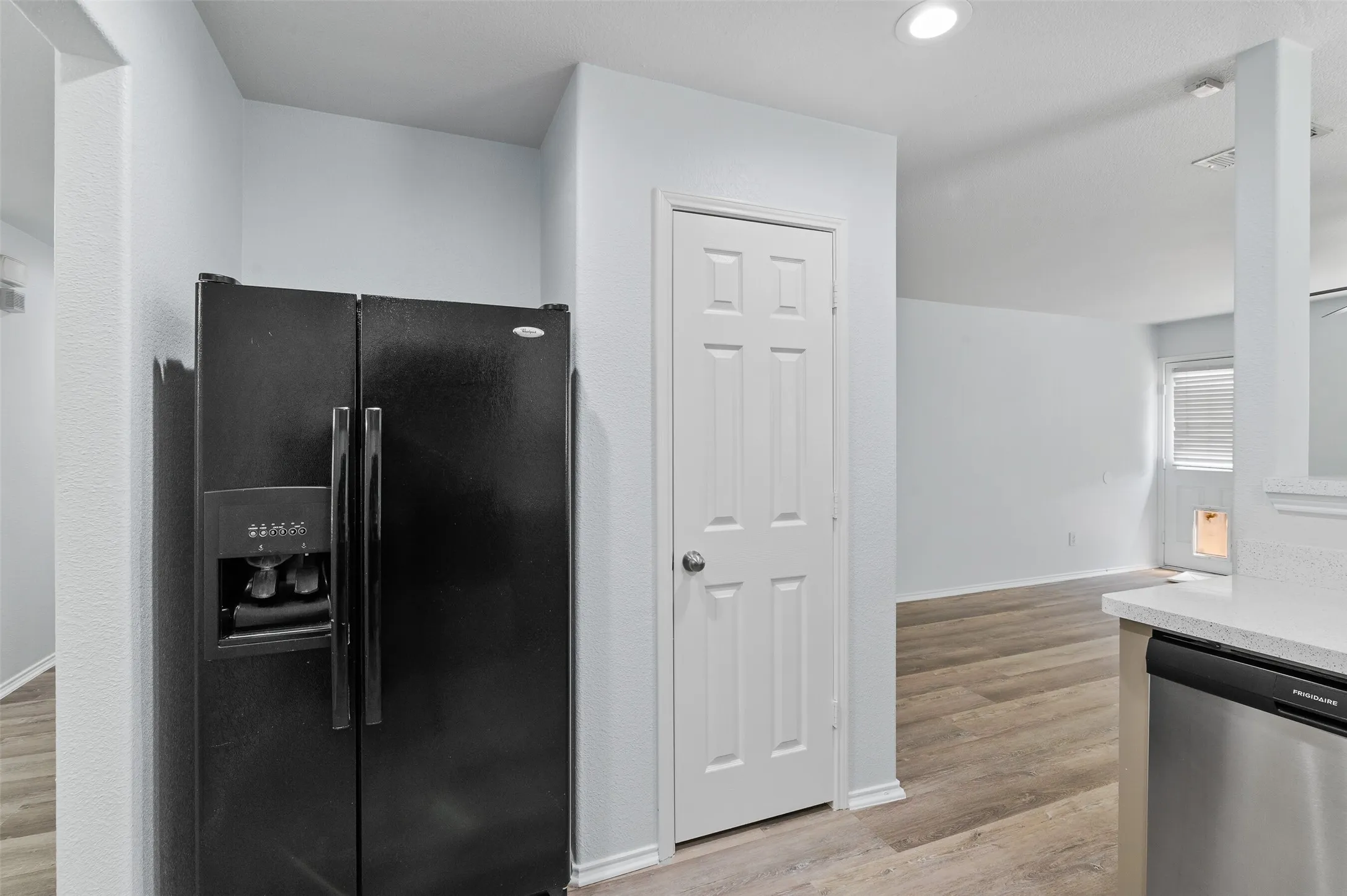 Single Family Residence For Rent in Denton County , 1417 Nicholas Lane, Little Elm, Texas 75068, 3 Bedroom, 2 Bathroom, 2 Garage spaces, 1,376 Sqft, built in 2011, mls#21352193, Real Estate Agent in Little Elm, Homes For Rent in Denton county, Homes For Rent in Little Elm, Realtor in Little Elm Texas, Real Estate Brokerage Independent Realty Texas, Luminita Cordes Realtor