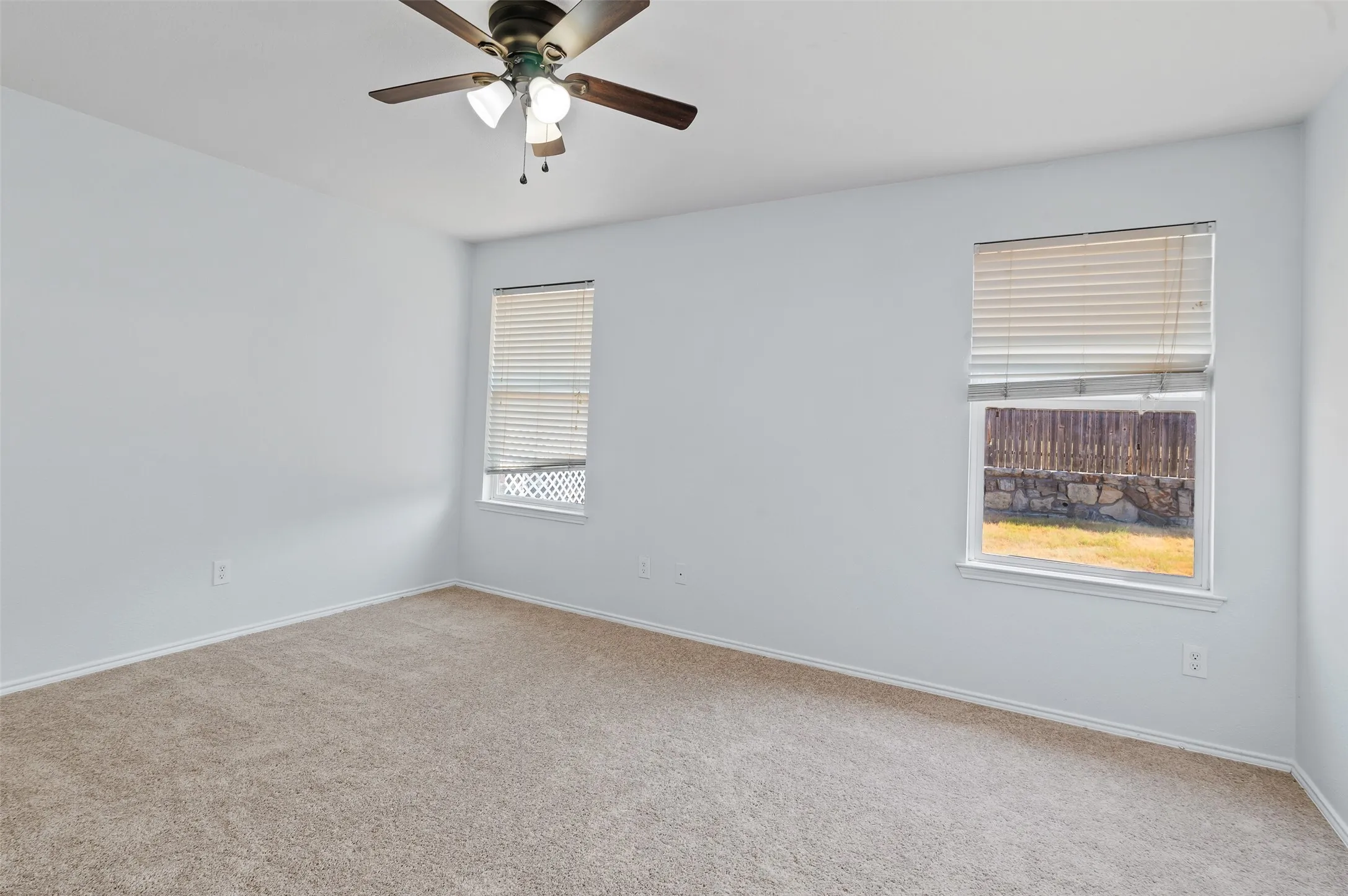 Single Family Residence For Rent in Denton County , 1417 Nicholas Lane, Little Elm, Texas 75068, 3 Bedroom, 2 Bathroom, 2 Garage spaces, 1,376 Sqft, built in 2011, mls#21352193, Real Estate Agent in Little Elm, Homes For Rent in Denton county, Homes For Rent in Little Elm, Realtor in Little Elm Texas, Real Estate Brokerage Independent Realty Texas, Luminita Cordes Realtor