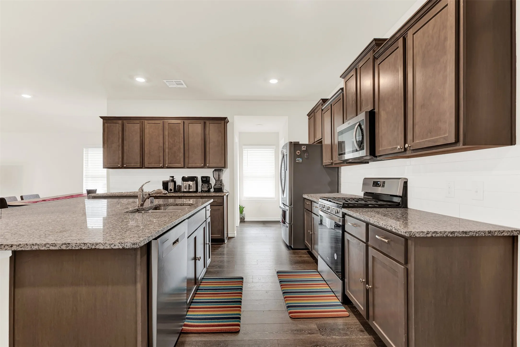 Single Family Residence For Rent in Collin County , 720 Willow View Way, Princeton, Texas 75407, 4 Bedroom, 2 Bathroom, 2 Garage spaces, 2,013 Sqft, built in 2022, mls#21352185, Real Estate Agent in Princeton, Homes For Rent in Collin county, Homes For Rent in Princeton, Realtor in Princeton Texas, Real Estate Brokerage Independent Realty Texas, Luminita Cordes Realtor