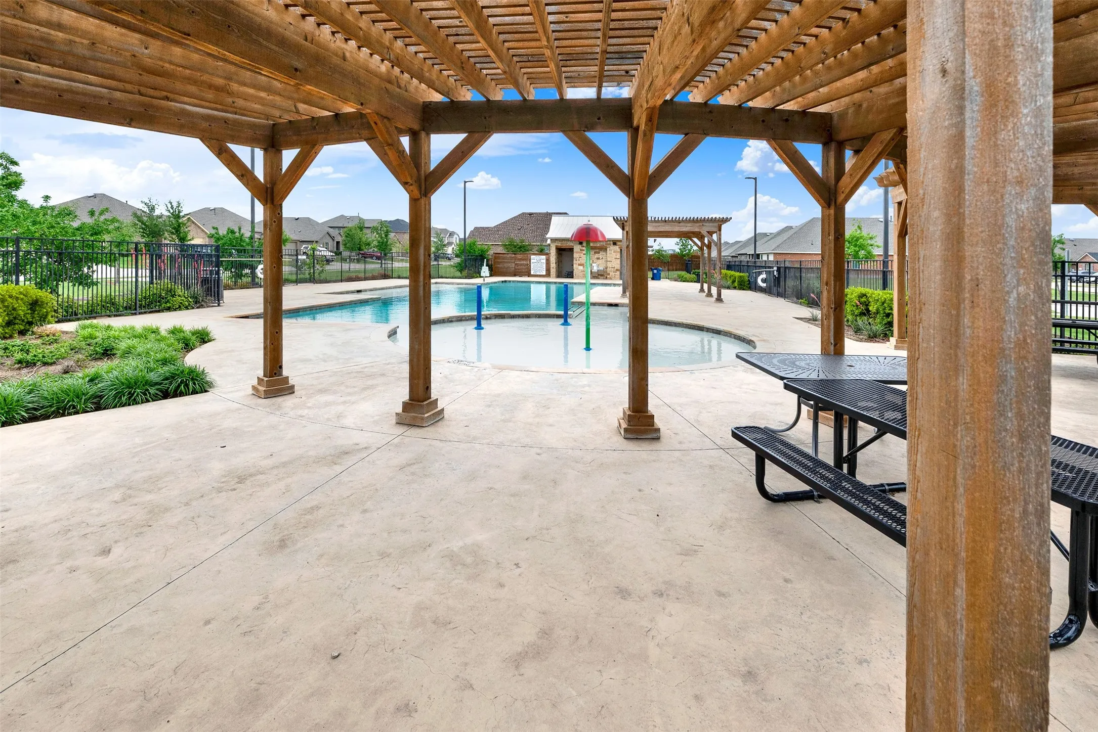 Single Family Residence For Rent in Collin County , 720 Willow View Way, Princeton, Texas 75407, 4 Bedroom, 2 Bathroom, 2 Garage spaces, 2,013 Sqft, built in 2022, mls#21352185, Real Estate Agent in Princeton, Homes For Rent in Collin county, Homes For Rent in Princeton, Realtor in Princeton Texas, Real Estate Brokerage Independent Realty Texas, Luminita Cordes Realtor