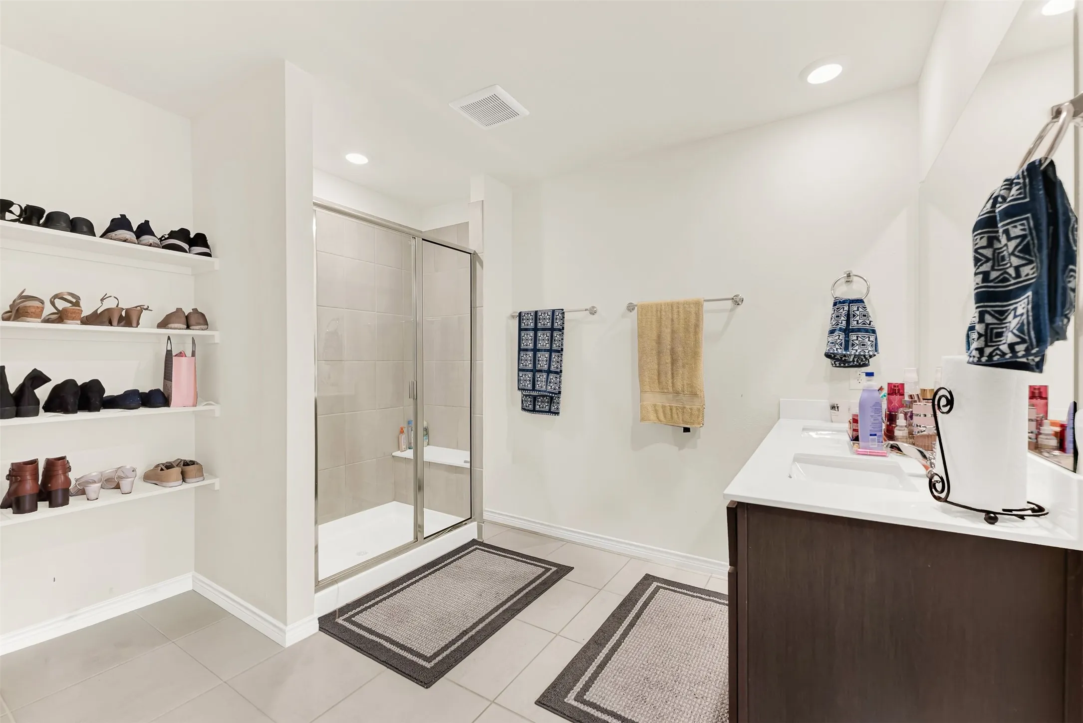Single Family Residence For Rent in Collin County , 720 Willow View Way, Princeton, Texas 75407, 4 Bedroom, 2 Bathroom, 2 Garage spaces, 2,013 Sqft, built in 2022, mls#21352185, Real Estate Agent in Princeton, Homes For Rent in Collin county, Homes For Rent in Princeton, Realtor in Princeton Texas, Real Estate Brokerage Independent Realty Texas, Luminita Cordes Realtor