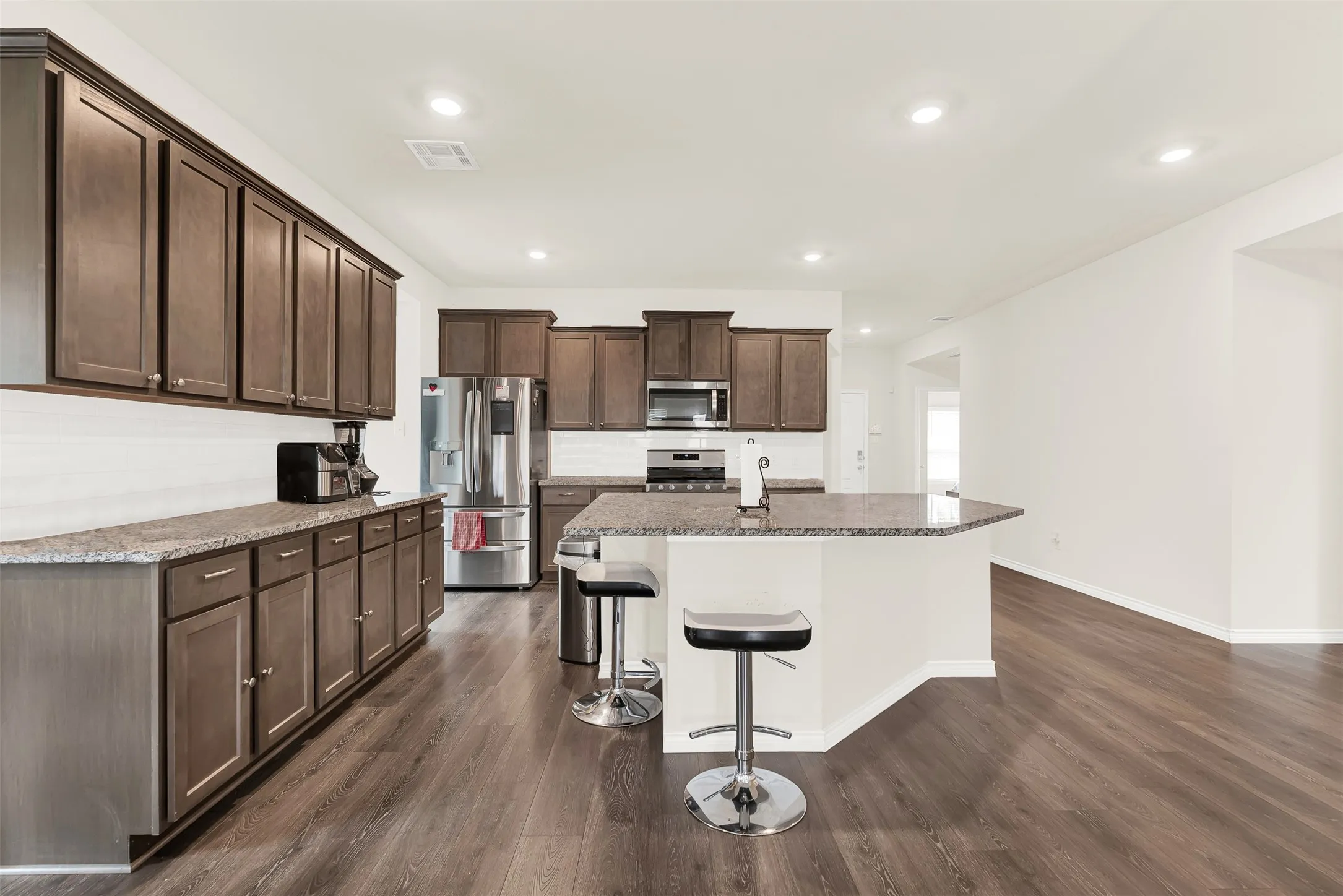 Single Family Residence For Rent in Collin County , 720 Willow View Way, Princeton, Texas 75407, 4 Bedroom, 2 Bathroom, 2 Garage spaces, 2,013 Sqft, built in 2022, mls#21352185, Real Estate Agent in Princeton, Homes For Rent in Collin county, Homes For Rent in Princeton, Realtor in Princeton Texas, Real Estate Brokerage Independent Realty Texas, Luminita Cordes Realtor