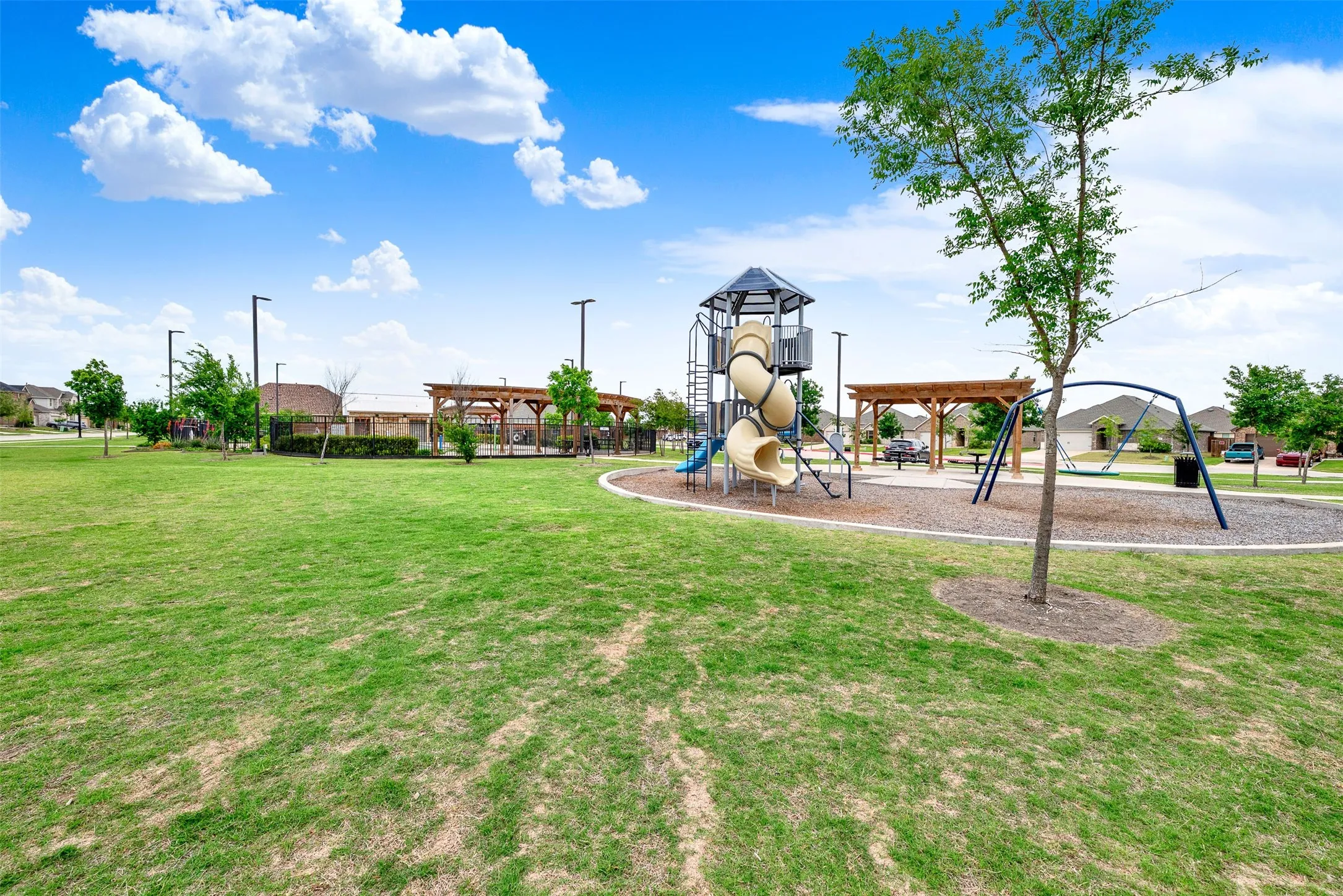 Single Family Residence For Rent in Collin County , 720 Willow View Way, Princeton, Texas 75407, 4 Bedroom, 2 Bathroom, 2 Garage spaces, 2,013 Sqft, built in 2022, mls#21352185, Real Estate Agent in Princeton, Homes For Rent in Collin county, Homes For Rent in Princeton, Realtor in Princeton Texas, Real Estate Brokerage Independent Realty Texas, Luminita Cordes Realtor