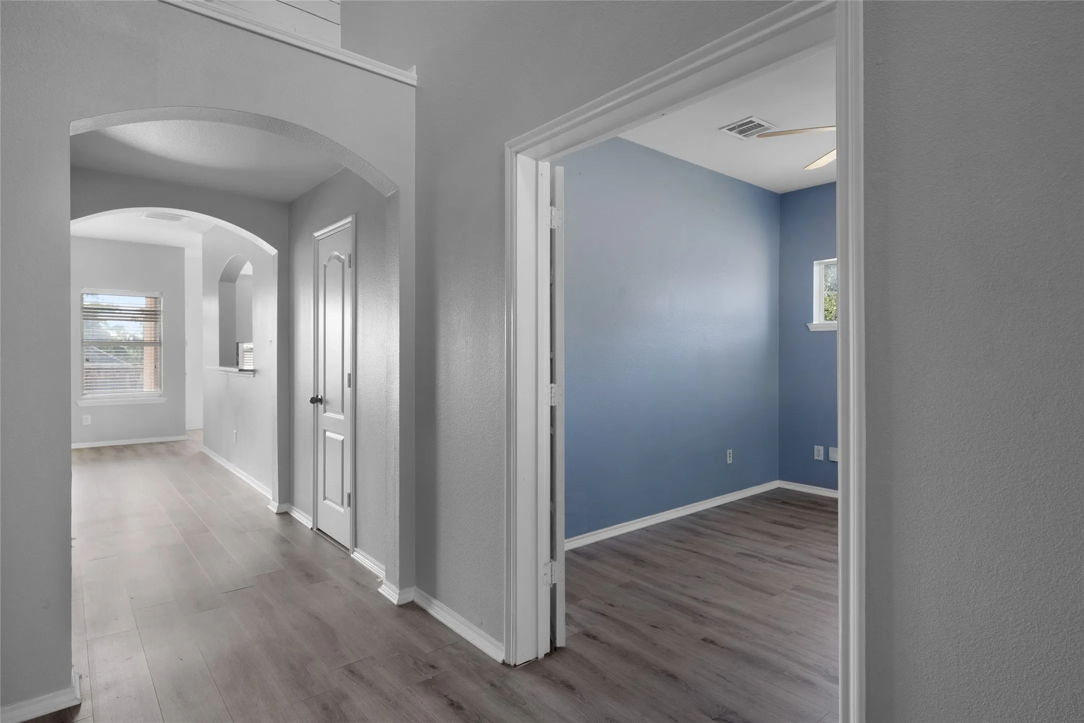 Single Family Residence For Rent in Denton County , 317 Sheridan Road, Oak Point, Texas 75068, 4 Bedroom, 3 Bathroom, 3 Garage spaces, 2,463 Sqft, built in 2006, mls#21352197, Real Estate Agent in Oak Point, Homes For Rent in Denton county, Homes For Rent in Oak Point, Realtor in Oak Point Texas, Real Estate Brokerage Independent Realty Texas, Luminita Cordes Realtor
