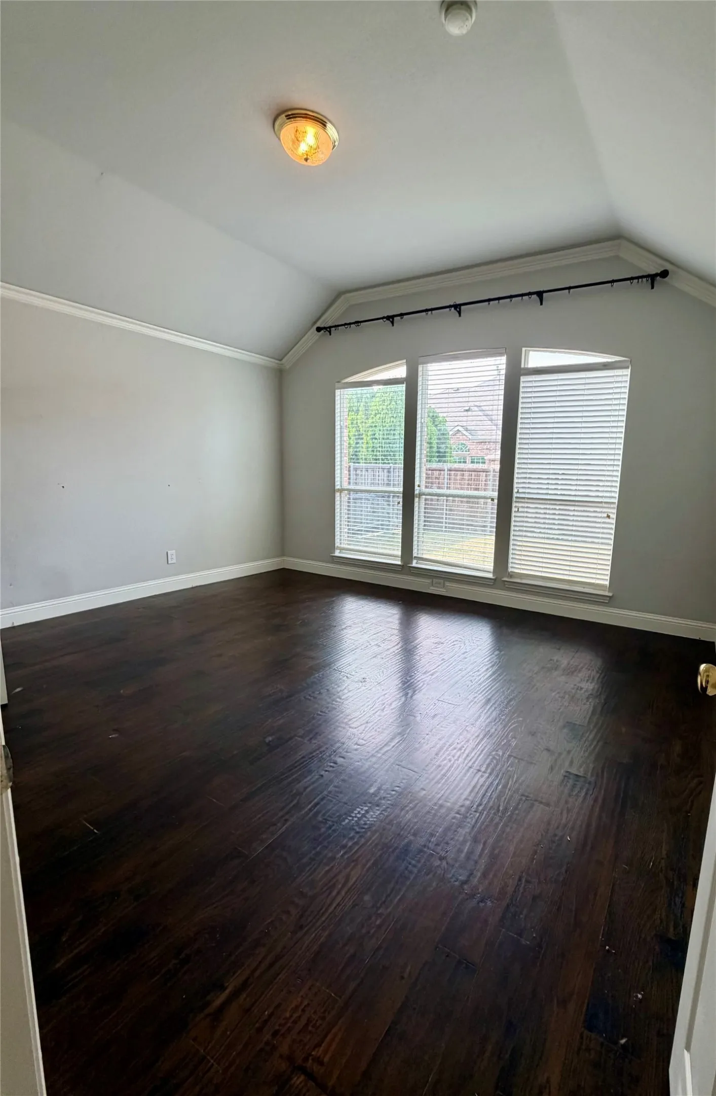 Single Family Residence For Rent in Collin County , 15107 Brooks Lane, Frisco, Texas 75035, 3 Bedroom, 2 Bathroom, 2 Garage spaces, 2,079 Sqft, built in 2004, mls#21352178, Real Estate Agent in Frisco, Homes For Rent in Collin county, Homes For Rent in Frisco, Realtor in Frisco Texas, Real Estate Brokerage Independent Realty Texas, Luminita Cordes Realtor