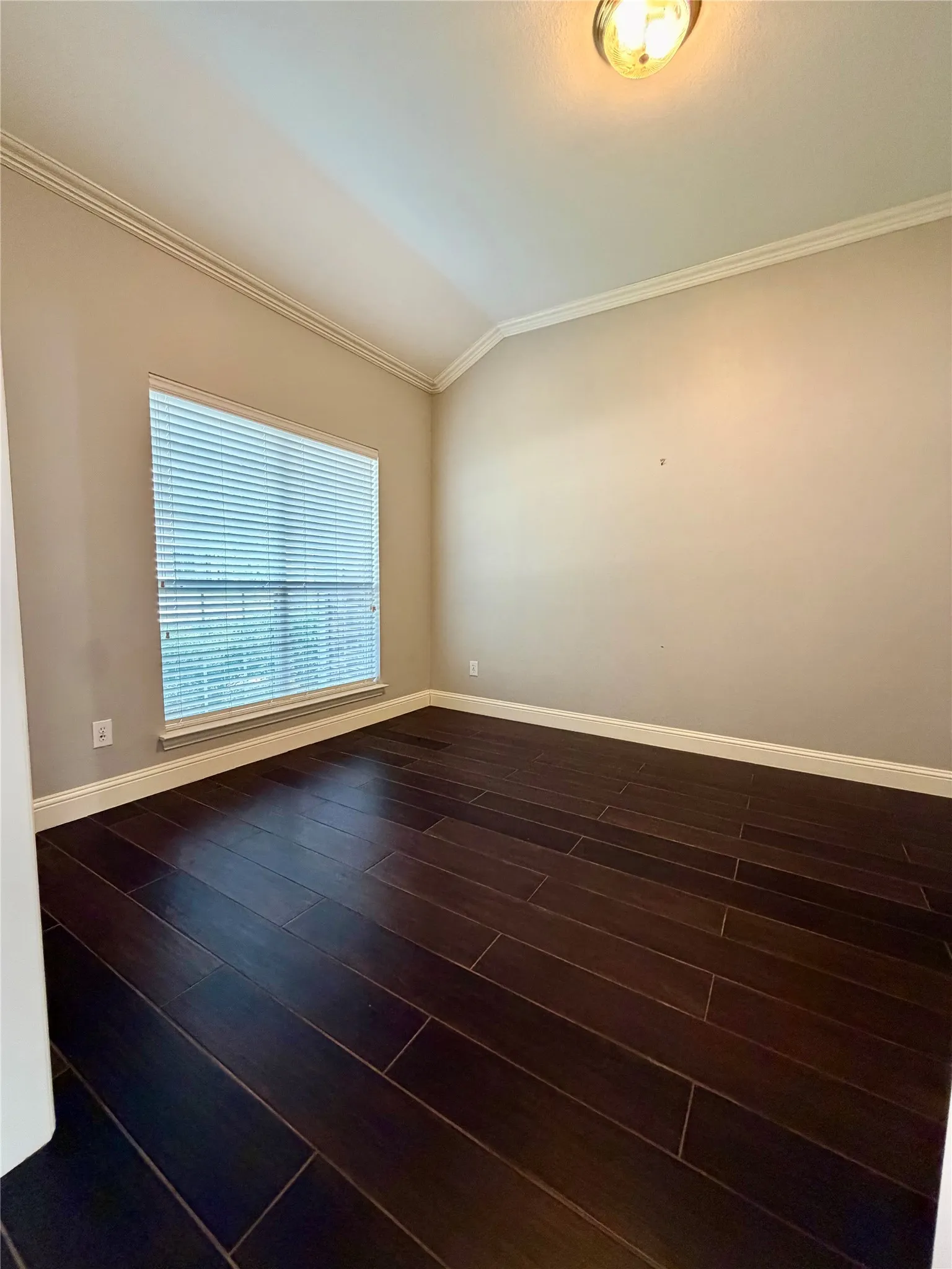 Single Family Residence For Rent in Collin County , 15107 Brooks Lane, Frisco, Texas 75035, 3 Bedroom, 2 Bathroom, 2 Garage spaces, 2,079 Sqft, built in 2004, mls#21352178, Real Estate Agent in Frisco, Homes For Rent in Collin county, Homes For Rent in Frisco, Realtor in Frisco Texas, Real Estate Brokerage Independent Realty Texas, Luminita Cordes Realtor