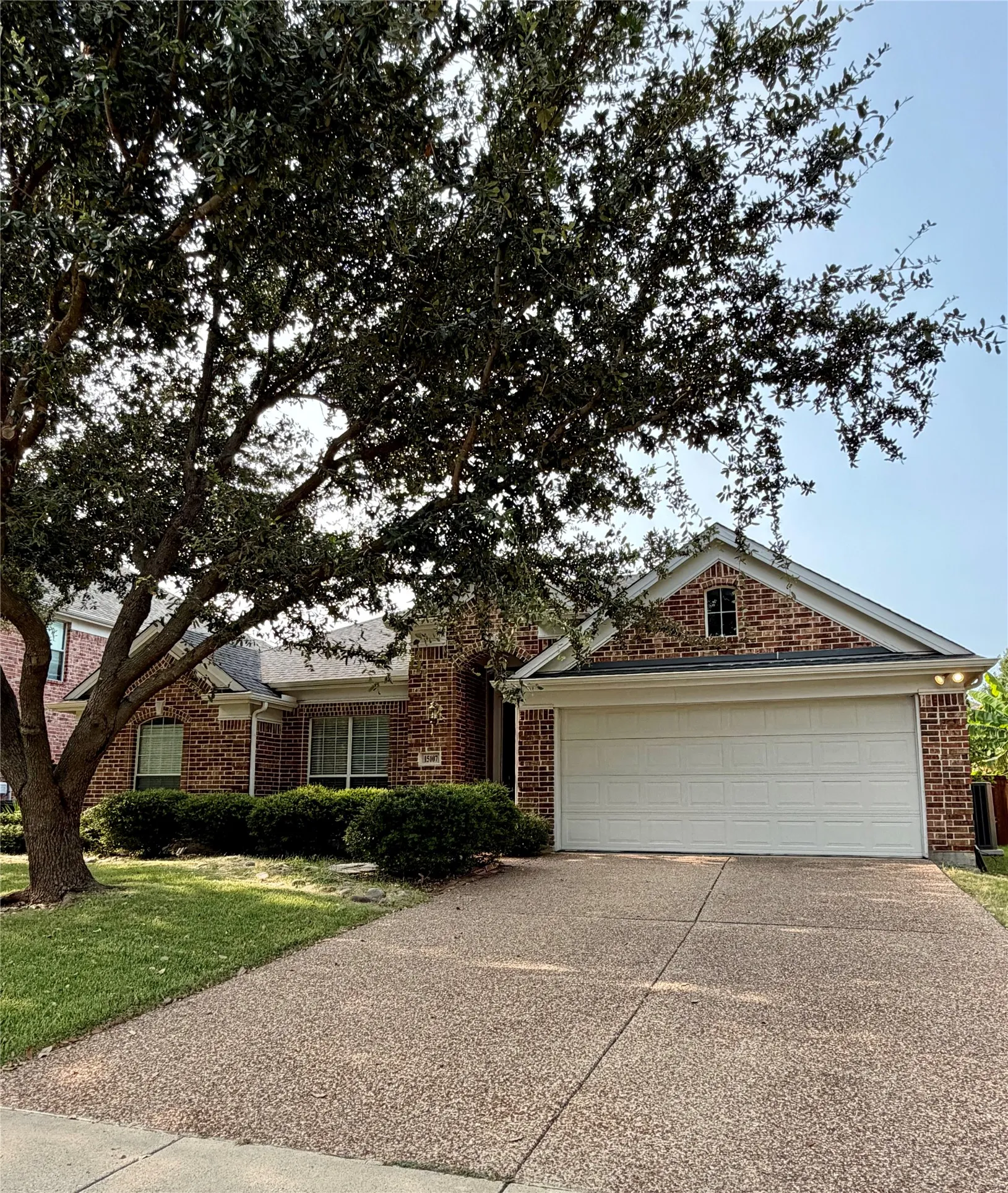 Single Family Residence For Rent in Collin County , 15107 Brooks Lane, Frisco, Texas 75035, 3 Bedroom, 2 Bathroom, 2 Garage spaces, 2,079 Sqft, built in 2004, mls#21352178, Real Estate Agent in Frisco, Homes For Rent in Collin county, Homes For Rent in Frisco, Realtor in Frisco Texas, Real Estate Brokerage Independent Realty Texas, Luminita Cordes Realtor