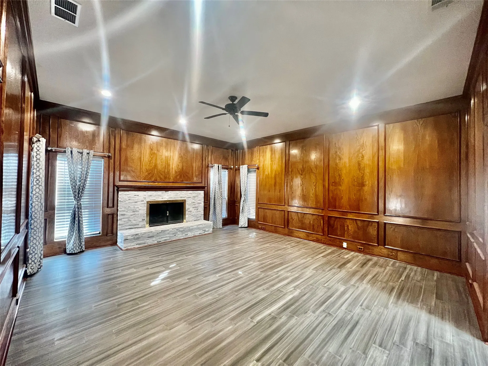 Single Family Residence For Rent in Dallas County , 702 Mount Vernon Drive, Richardson, Texas 75081, 3 Bedroom, 2 Bathroom, 2 Garage spaces, 2,050 Sqft, built in 1980, mls#21352191, Real Estate Agent in Richardson, Homes For Rent in Dallas county, Homes For Rent in Richardson, Realtor in Richardson Texas, Real Estate Brokerage Independent Realty Texas, Luminita Cordes Realtor