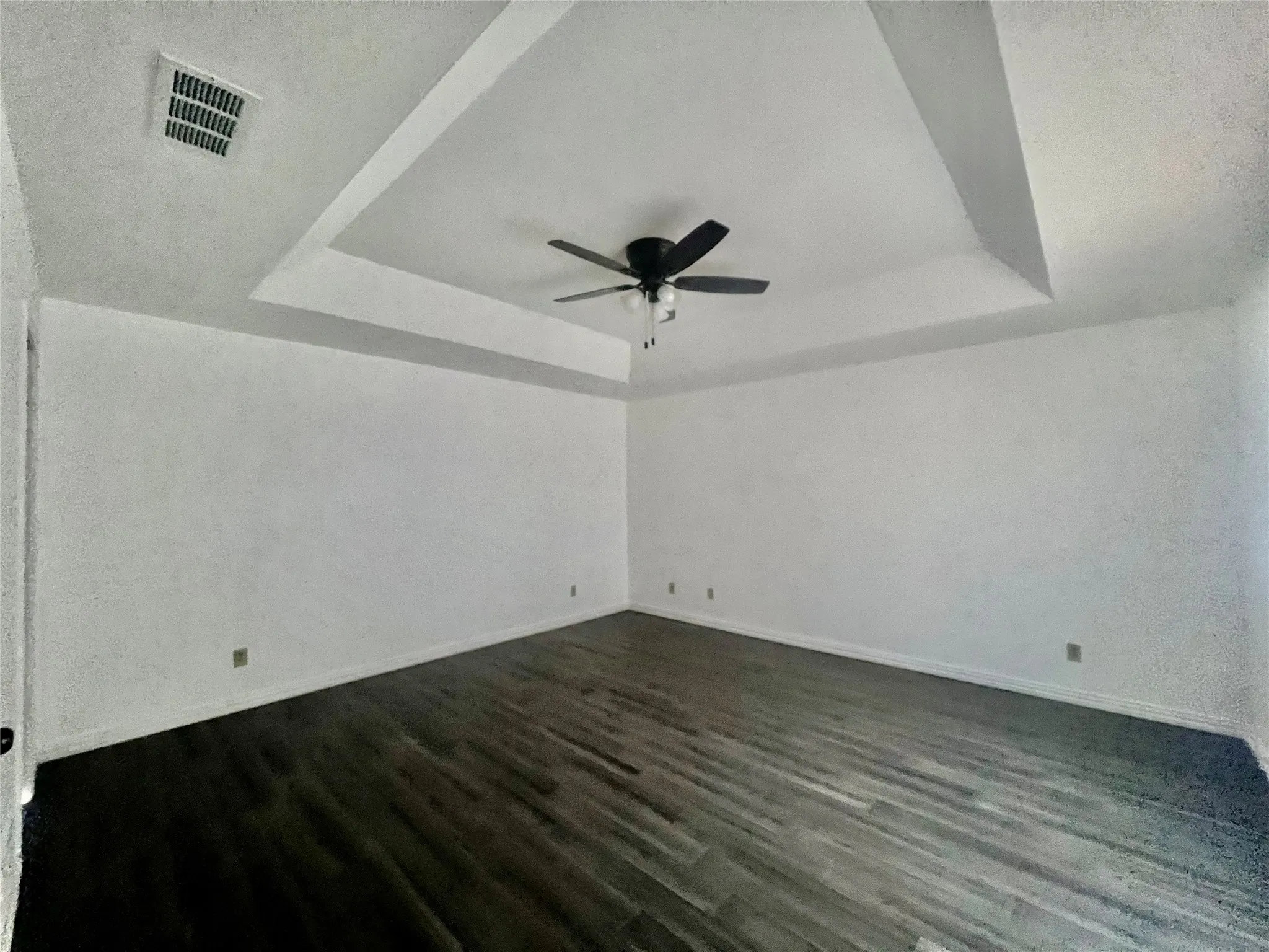 Single Family Residence For Rent in Dallas County , 702 Mount Vernon Drive, Richardson, Texas 75081, 3 Bedroom, 2 Bathroom, 2 Garage spaces, 2,050 Sqft, built in 1980, mls#21352191, Real Estate Agent in Richardson, Homes For Rent in Dallas county, Homes For Rent in Richardson, Realtor in Richardson Texas, Real Estate Brokerage Independent Realty Texas, Luminita Cordes Realtor