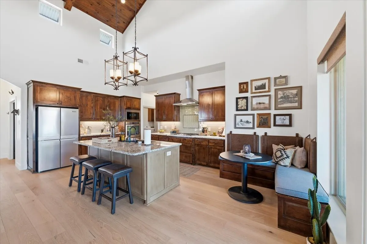Single Family Residence For Rent in Parker County , 570 S Point Court, Aledo, Texas 76008, 4 Bedroom, 3 Bathroom, 3 Garage spaces, 2,745 Sqft, built in 2013, mls#21342390, Real Estate Agent in Aledo, Homes For Rent in Parker county, Homes For Rent in Aledo, Realtor in Aledo Texas, Real Estate Brokerage Independent Realty Texas, Luminita Cordes Realtor
