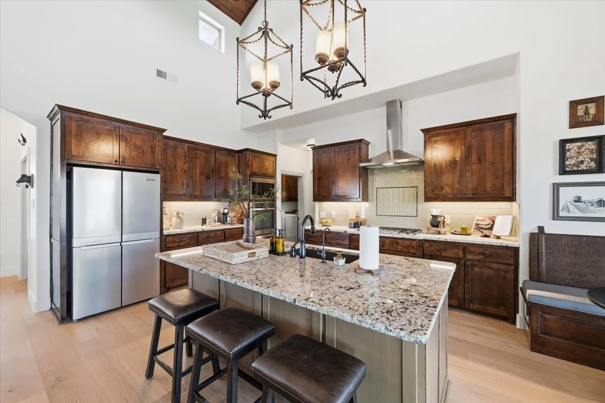 Single Family Residence For Rent in Parker County , 570 S Point Court, Aledo, Texas 76008, 4 Bedroom, 3 Bathroom, 3 Garage spaces, 2,745 Sqft, built in 2013, mls#21342390, Real Estate Agent in Aledo, Homes For Rent in Parker county, Homes For Rent in Aledo, Realtor in Aledo Texas, Real Estate Brokerage Independent Realty Texas, Luminita Cordes Realtor