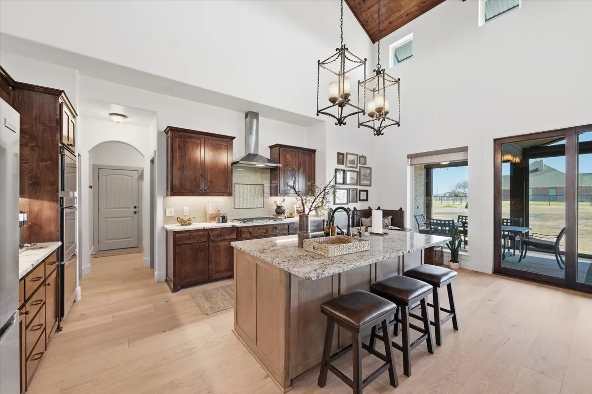 Single Family Residence For Rent in Parker County , 570 S Point Court, Aledo, Texas 76008, 4 Bedroom, 3 Bathroom, 3 Garage spaces, 2,745 Sqft, built in 2013, mls#21342390, Real Estate Agent in Aledo, Homes For Rent in Parker county, Homes For Rent in Aledo, Realtor in Aledo Texas, Real Estate Brokerage Independent Realty Texas, Luminita Cordes Realtor