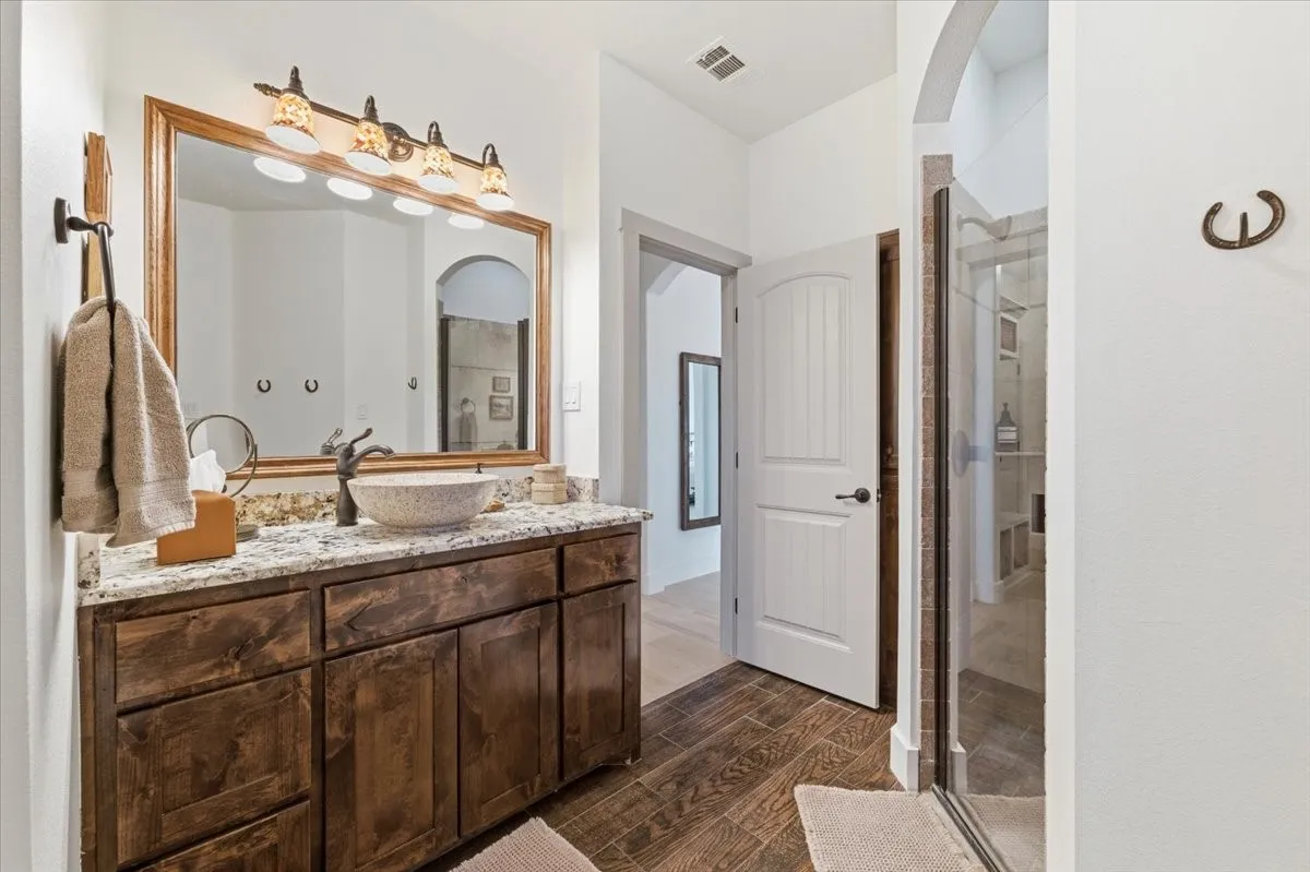 Single Family Residence For Rent in Parker County , 570 S Point Court, Aledo, Texas 76008, 4 Bedroom, 3 Bathroom, 3 Garage spaces, 2,745 Sqft, built in 2013, mls#21342390, Real Estate Agent in Aledo, Homes For Rent in Parker county, Homes For Rent in Aledo, Realtor in Aledo Texas, Real Estate Brokerage Independent Realty Texas, Luminita Cordes Realtor