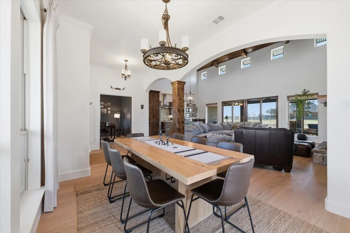 Single Family Residence For Rent in Parker County , 570 S Point Court, Aledo, Texas 76008, 4 Bedroom, 3 Bathroom, 3 Garage spaces, 2,745 Sqft, built in 2013, mls#21342390, Real Estate Agent in Aledo, Homes For Rent in Parker county, Homes For Rent in Aledo, Realtor in Aledo Texas, Real Estate Brokerage Independent Realty Texas, Luminita Cordes Realtor