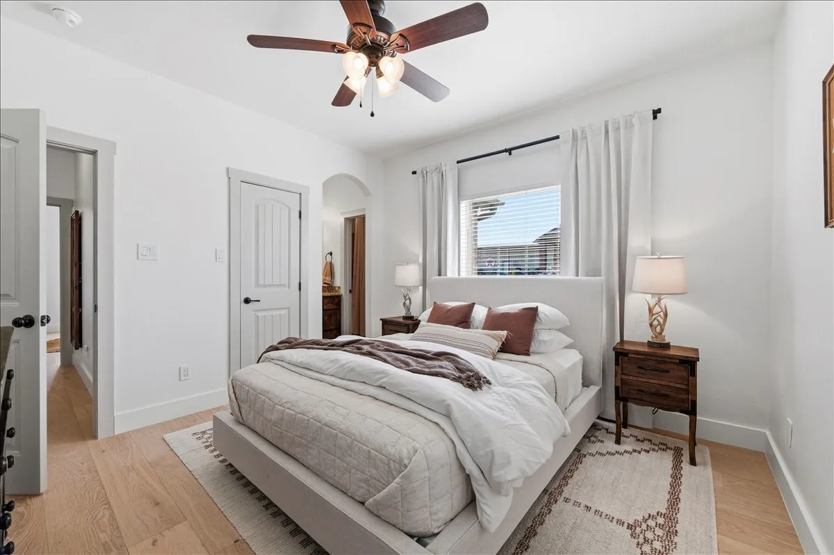 Single Family Residence For Rent in Parker County , 570 S Point Court, Aledo, Texas 76008, 4 Bedroom, 3 Bathroom, 3 Garage spaces, 2,745 Sqft, built in 2013, mls#21342390, Real Estate Agent in Aledo, Homes For Rent in Parker county, Homes For Rent in Aledo, Realtor in Aledo Texas, Real Estate Brokerage Independent Realty Texas, Luminita Cordes Realtor