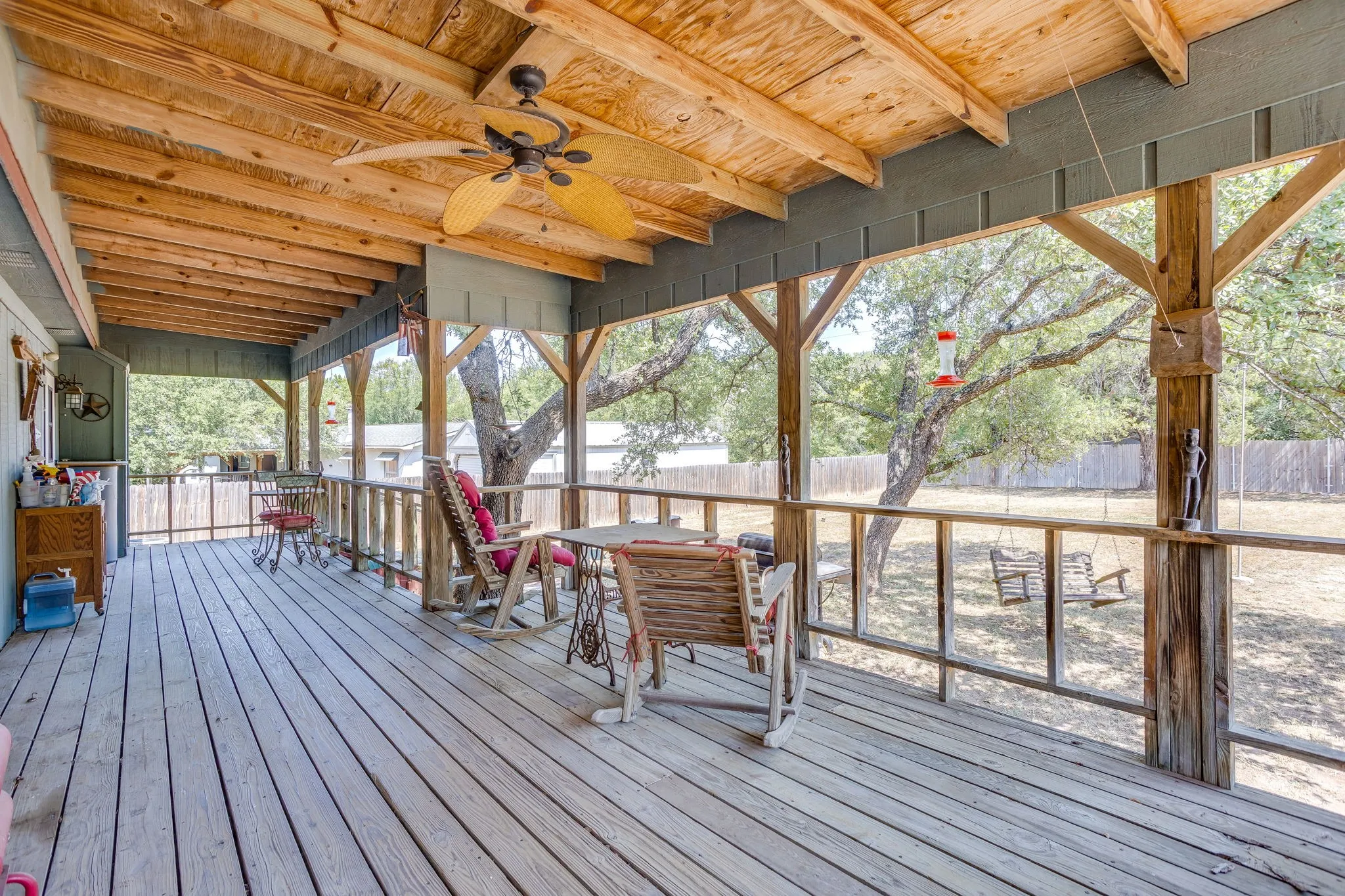 Manufactured Home For Sale in Hood County , 4406 Appletree Court, Granbury, Texas 76048, 4 Bedroom, 3 Bathroom, 2 Garage spaces, 2,118 Sqft, built in 1995, mls#21348621, Real Estate Agent in Granbury, Homes For Sale in Hood county, Homes For Sale in Granbury, Realtor in Granbury Texas, Real Estate Brokerage Independent Realty Texas, Luminita Cordes Realtor