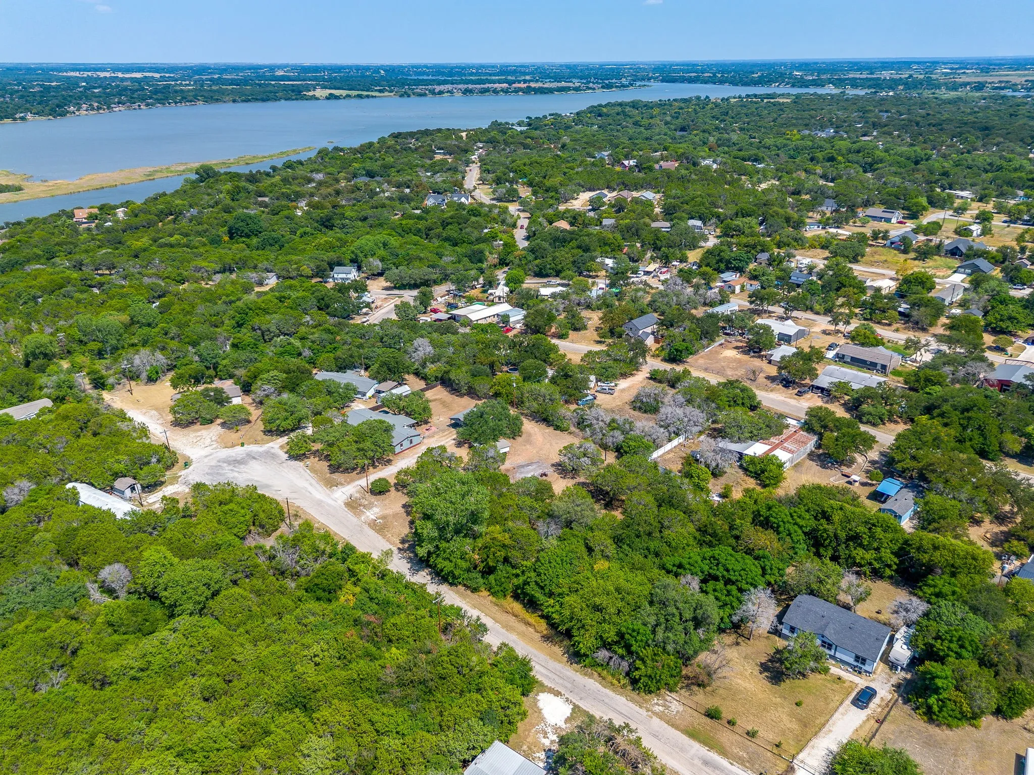 Manufactured Home For Sale in Hood County , 4406 Appletree Court, Granbury, Texas 76048, 4 Bedroom, 3 Bathroom, 2 Garage spaces, 2,118 Sqft, built in 1995, mls#21348621, Real Estate Agent in Granbury, Homes For Sale in Hood county, Homes For Sale in Granbury, Realtor in Granbury Texas, Real Estate Brokerage Independent Realty Texas, Luminita Cordes Realtor
