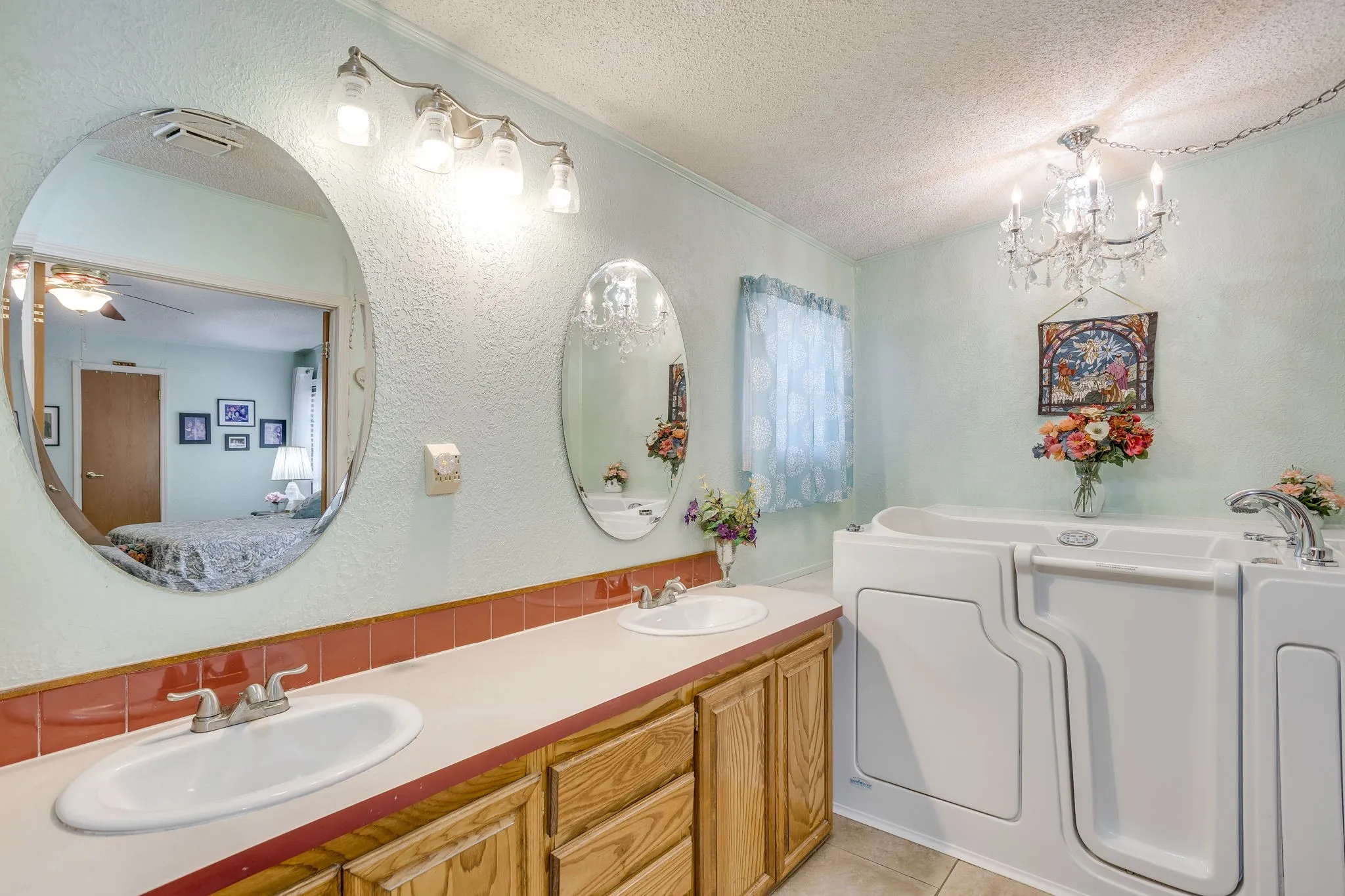 Manufactured Home For Sale in Hood County , 4406 Appletree Court, Granbury, Texas 76048, 4 Bedroom, 3 Bathroom, 2 Garage spaces, 2,118 Sqft, built in 1995, mls#21348621, Real Estate Agent in Granbury, Homes For Sale in Hood county, Homes For Sale in Granbury, Realtor in Granbury Texas, Real Estate Brokerage Independent Realty Texas, Luminita Cordes Realtor