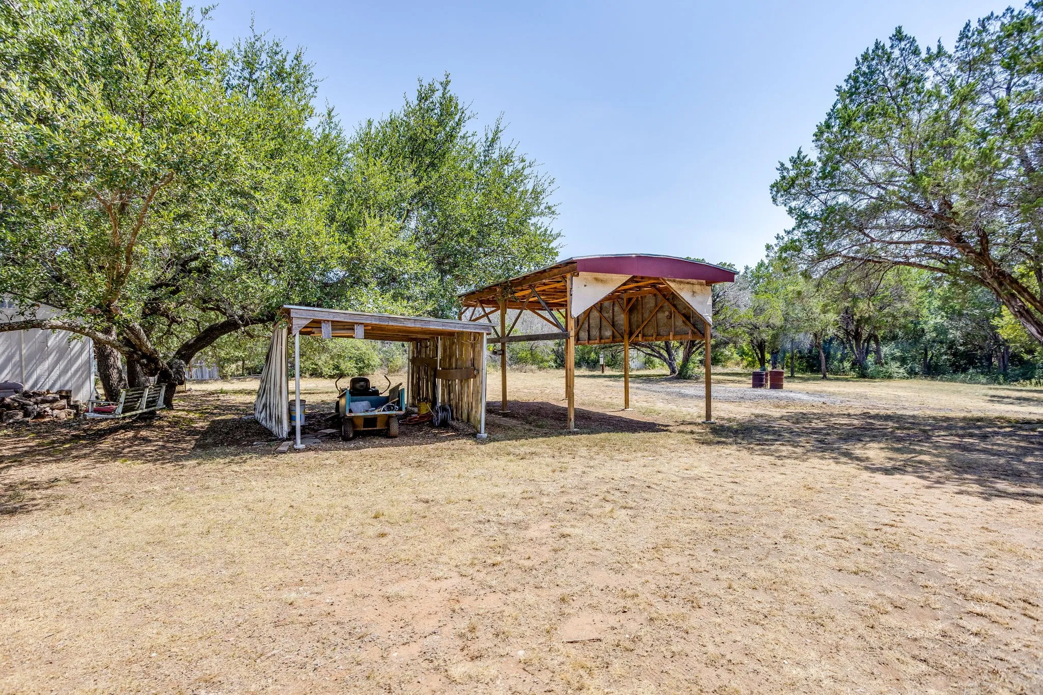 Manufactured Home For Sale in Hood County , 4406 Appletree Court, Granbury, Texas 76048, 4 Bedroom, 3 Bathroom, 2 Garage spaces, 2,118 Sqft, built in 1995, mls#21348621, Real Estate Agent in Granbury, Homes For Sale in Hood county, Homes For Sale in Granbury, Realtor in Granbury Texas, Real Estate Brokerage Independent Realty Texas, Luminita Cordes Realtor