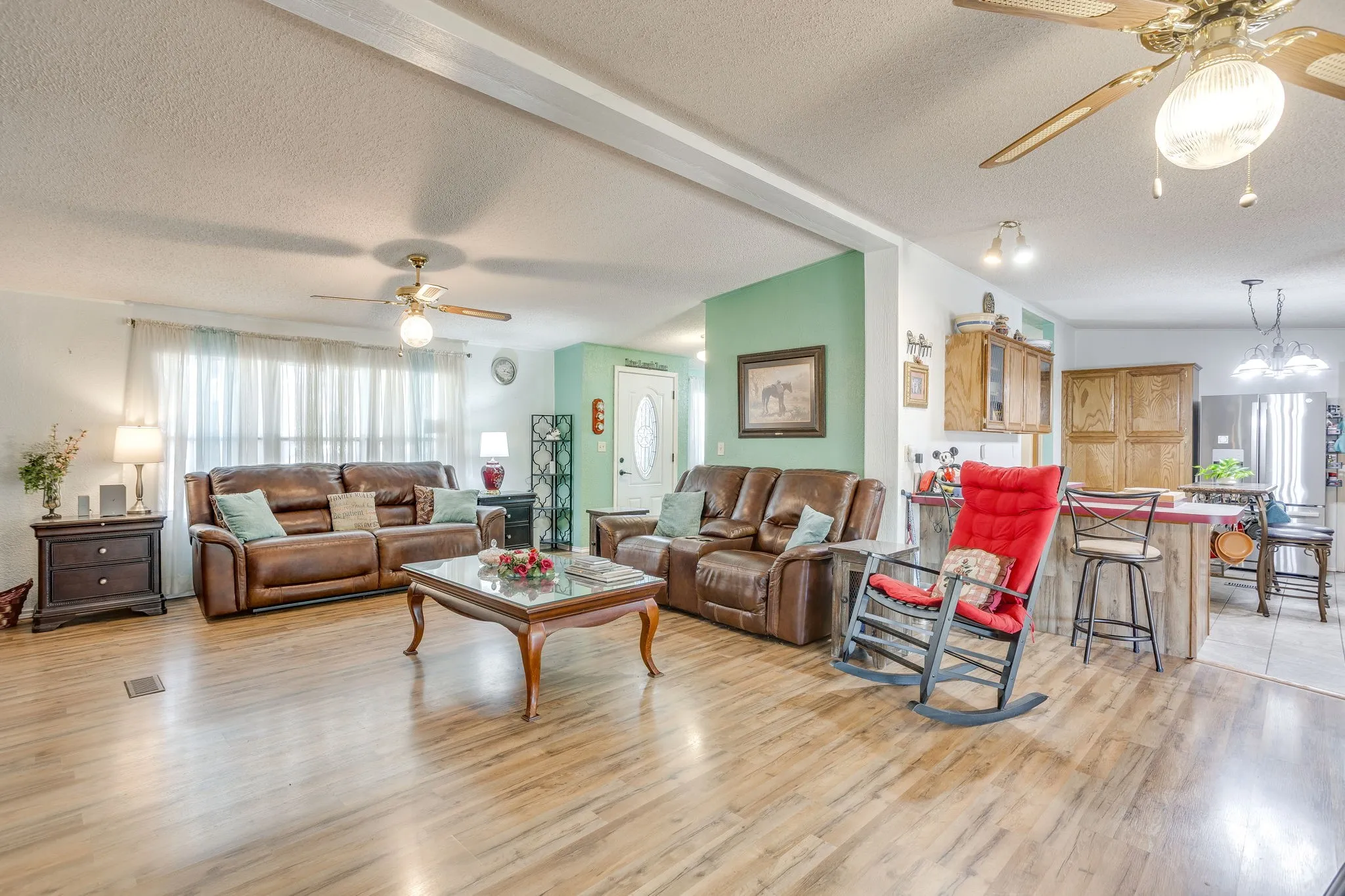 Manufactured Home For Sale in Hood County , 4406 Appletree Court, Granbury, Texas 76048, 4 Bedroom, 3 Bathroom, 2 Garage spaces, 2,118 Sqft, built in 1995, mls#21348621, Real Estate Agent in Granbury, Homes For Sale in Hood county, Homes For Sale in Granbury, Realtor in Granbury Texas, Real Estate Brokerage Independent Realty Texas, Luminita Cordes Realtor