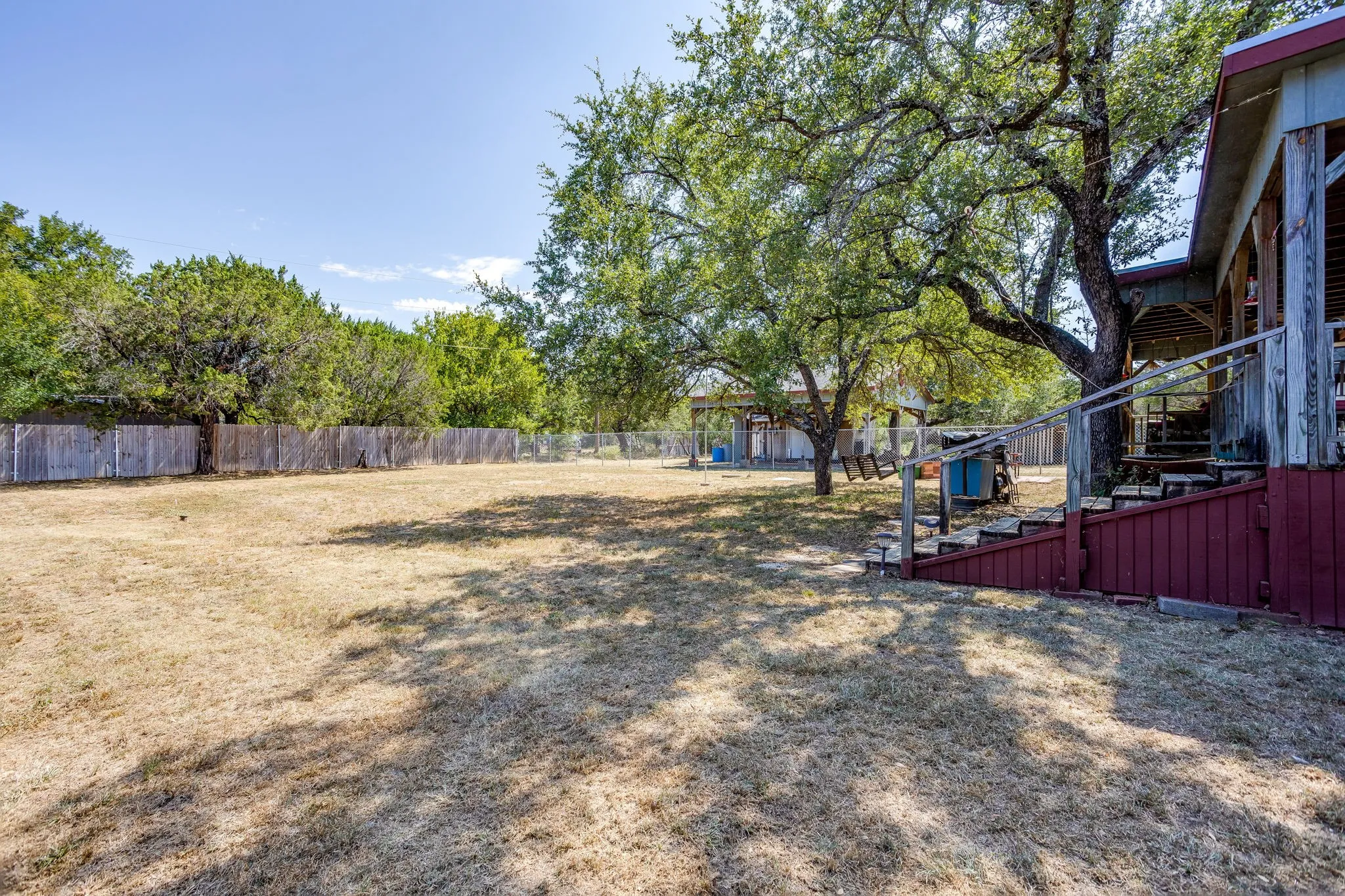 Manufactured Home For Sale in Hood County , 4406 Appletree Court, Granbury, Texas 76048, 4 Bedroom, 3 Bathroom, 2 Garage spaces, 2,118 Sqft, built in 1995, mls#21348621, Real Estate Agent in Granbury, Homes For Sale in Hood county, Homes For Sale in Granbury, Realtor in Granbury Texas, Real Estate Brokerage Independent Realty Texas, Luminita Cordes Realtor