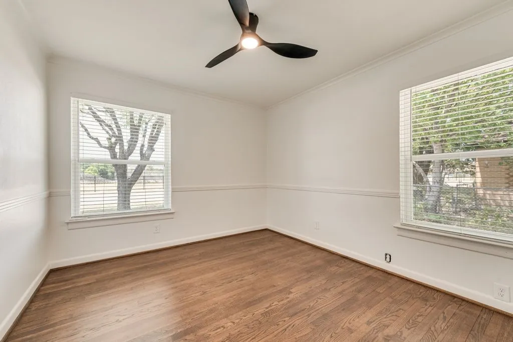 Single Family Residence For Rent in Dallas County , 9506 Mercer Drive, Dallas, Texas 75228, 2 Bedroom, 1 Bathroom, 1 Garage spaces, 1,224 Sqft, built in 1952, mls#21351961, Real Estate Agent in Dallas, Homes For Rent in Dallas county, Homes For Rent in Dallas, Realtor in Dallas Texas, Real Estate Brokerage Independent Realty Texas, Luminita Cordes Realtor