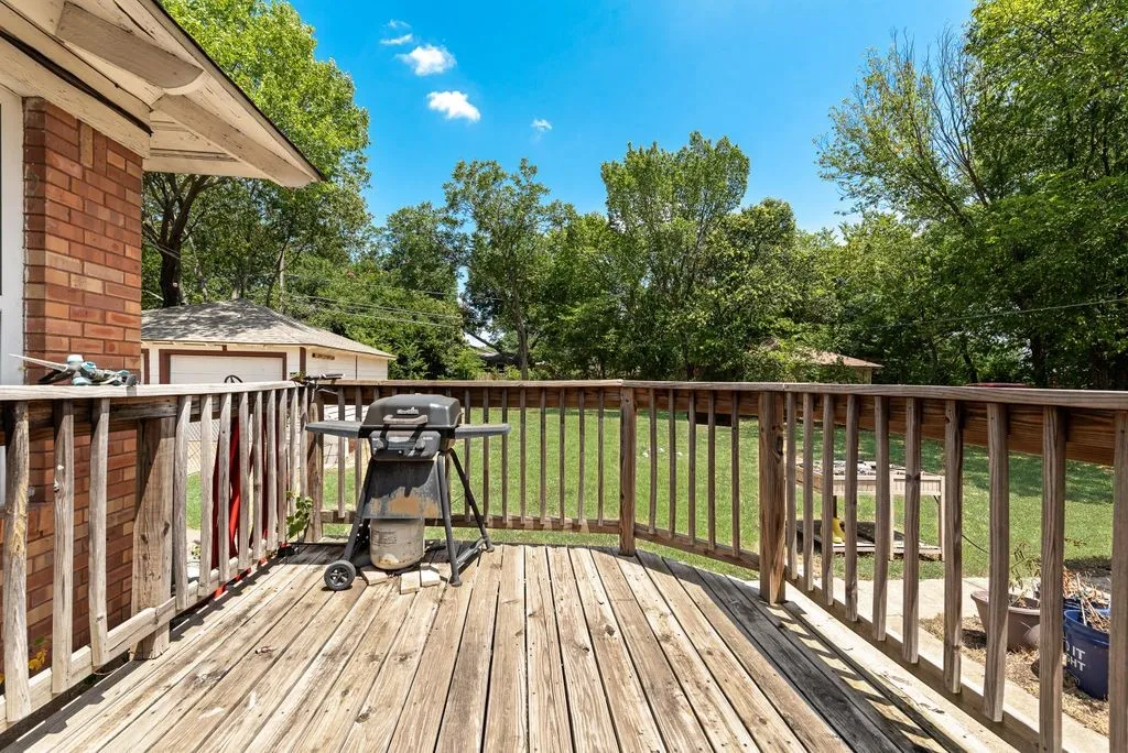 Single Family Residence For Rent in Dallas County , 9506 Mercer Drive, Dallas, Texas 75228, 2 Bedroom, 1 Bathroom, 1 Garage spaces, 1,224 Sqft, built in 1952, mls#21351961, Real Estate Agent in Dallas, Homes For Rent in Dallas county, Homes For Rent in Dallas, Realtor in Dallas Texas, Real Estate Brokerage Independent Realty Texas, Luminita Cordes Realtor