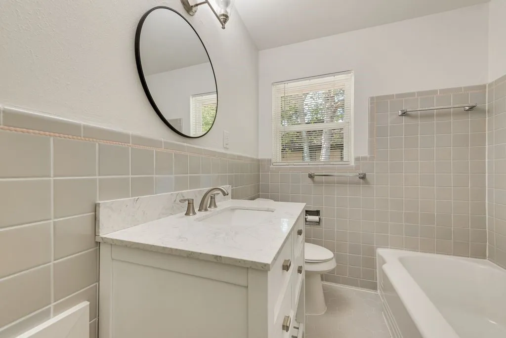 Single Family Residence For Rent in Dallas County , 9506 Mercer Drive, Dallas, Texas 75228, 2 Bedroom, 1 Bathroom, 1 Garage spaces, 1,224 Sqft, built in 1952, mls#21351961, Real Estate Agent in Dallas, Homes For Rent in Dallas county, Homes For Rent in Dallas, Realtor in Dallas Texas, Real Estate Brokerage Independent Realty Texas, Luminita Cordes Realtor
