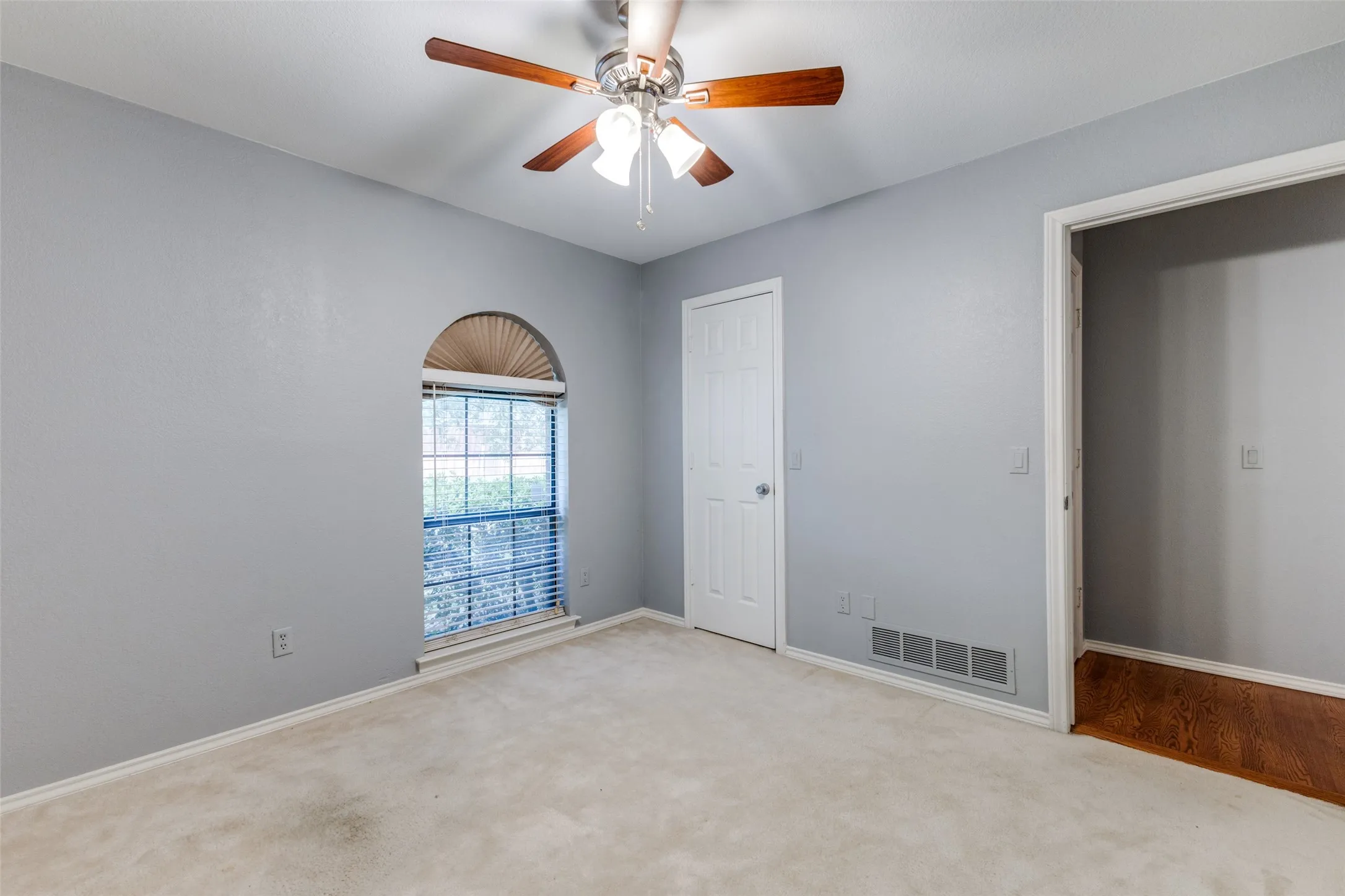 Single Family Residence For Rent in Collin County , 18612 Park Grove Lane, Dallas, Texas 75287, 4 Bedroom, 3 Bathroom, 2 Garage spaces, 2,268 Sqft, built in 1986, mls#21323519, Real Estate Agent in Dallas, Homes For Rent in Collin county, Homes For Rent in Dallas, Realtor in Dallas Texas, Real Estate Brokerage Independent Realty Texas, Luminita Cordes Realtor