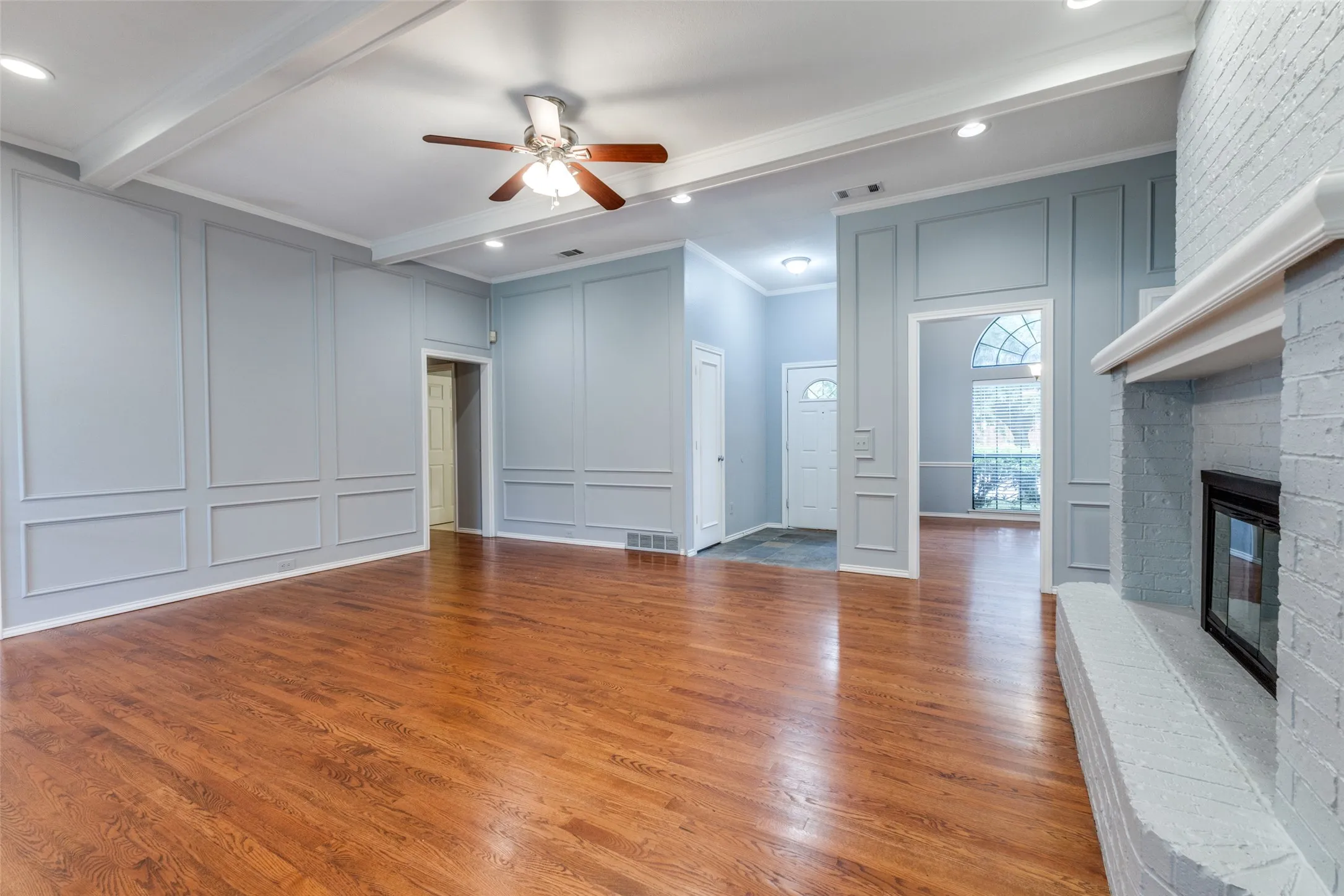 Single Family Residence For Rent in Collin County , 18612 Park Grove Lane, Dallas, Texas 75287, 4 Bedroom, 3 Bathroom, 2 Garage spaces, 2,268 Sqft, built in 1986, mls#21323519, Real Estate Agent in Dallas, Homes For Rent in Collin county, Homes For Rent in Dallas, Realtor in Dallas Texas, Real Estate Brokerage Independent Realty Texas, Luminita Cordes Realtor