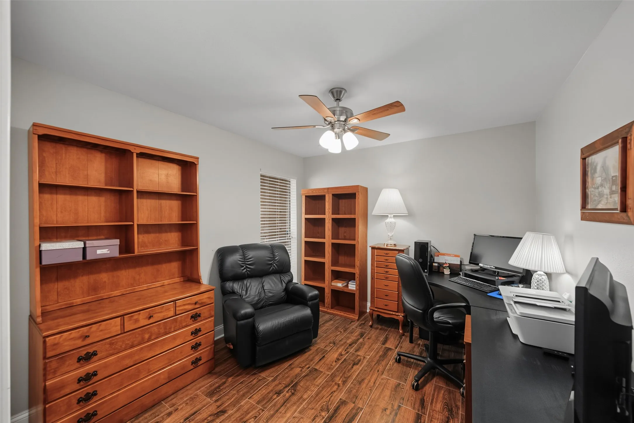 Townhouse For Sale in Tarrant County , 23 Park Lane, Bedford, Texas 76021, 2 Bedroom, 2 Bathroom, 2 Garage spaces, 1,060 Sqft, built in 1983, mls#21347299, Real Estate Agent in Bedford, Homes For Sale in Tarrant county, Homes For Sale in Bedford, Realtor in Bedford Texas, Real Estate Brokerage Independent Realty Texas, Luminita Cordes Realtor