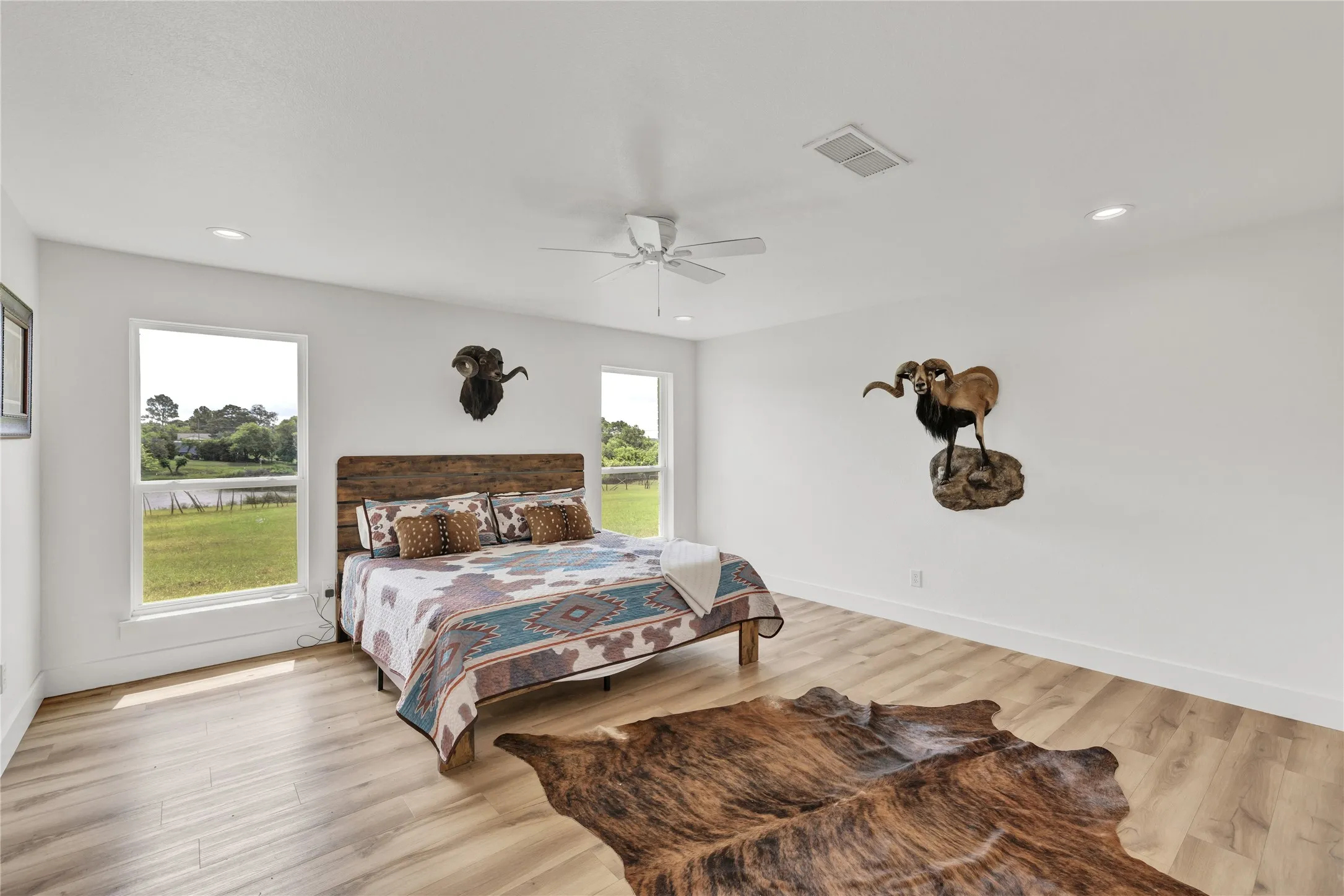 Farm For Sale in Johnson County , TBD Melissa Lane, Cleburne, Texas 76031, 3 Bedroom, 3 Bathroom, 2 Garage spaces, 2,342 Sqft, built in 1981, mls#21351213, Real Estate Agent in Cleburne, Homes For Sale in Johnson county, Homes For Sale in Cleburne, Realtor in Cleburne Texas, Real Estate Brokerage Independent Realty Texas, Luminita Cordes Realtor