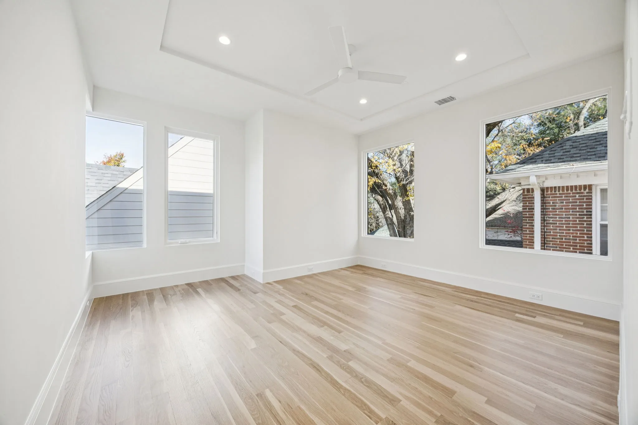 Single Family Residence For Sale in Dallas County , 3744 Stanford Avenue, University Park, Texas 75225, 6 Bedroom, 7 Bathroom, 2 Garage spaces, 5,353 Sqft, built in 2026, mls#21352236, Real Estate Agent in University Park, Homes For Sale in Dallas county, Homes For Sale in University Park, Realtor in University Park Texas, Real Estate Brokerage Independent Realty Texas, Luminita Cordes Realtor