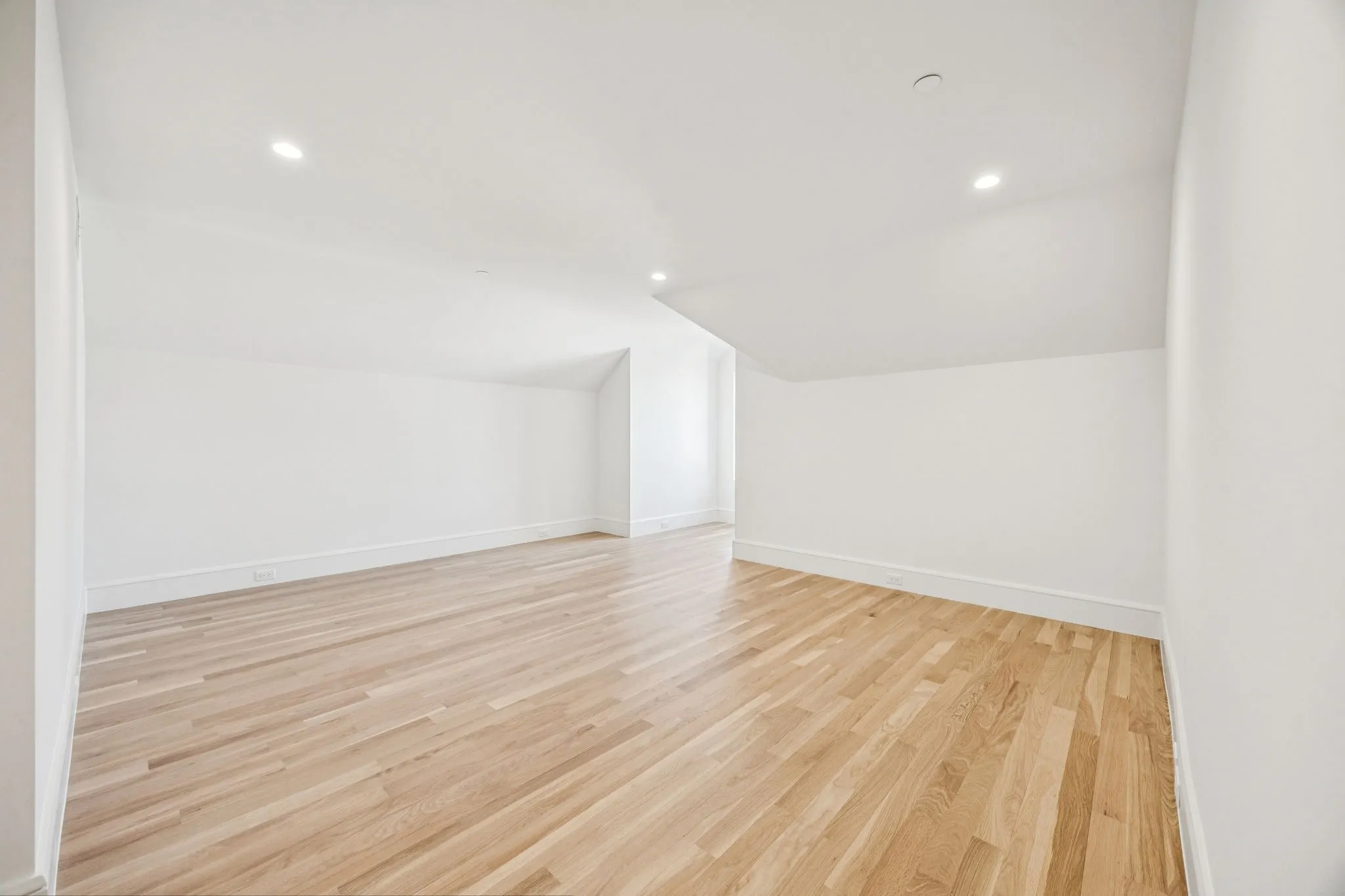 Single Family Residence For Sale in Dallas County , 3744 Stanford Avenue, University Park, Texas 75225, 6 Bedroom, 7 Bathroom, 2 Garage spaces, 5,353 Sqft, built in 2026, mls#21352236, Real Estate Agent in University Park, Homes For Sale in Dallas county, Homes For Sale in University Park, Realtor in University Park Texas, Real Estate Brokerage Independent Realty Texas, Luminita Cordes Realtor