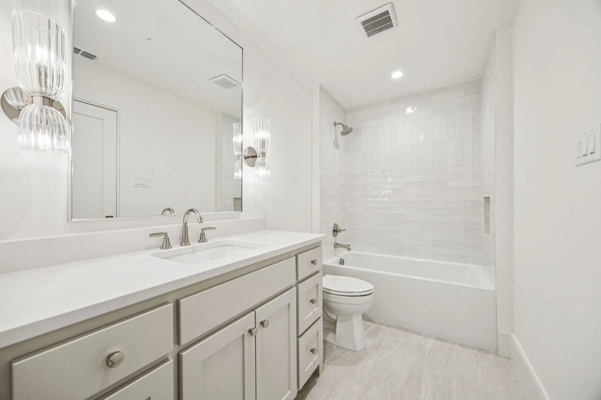 Single Family Residence For Sale in Dallas County , 3744 Stanford Avenue, University Park, Texas 75225, 6 Bedroom, 7 Bathroom, 2 Garage spaces, 5,353 Sqft, built in 2026, mls#21352236, Real Estate Agent in University Park, Homes For Sale in Dallas county, Homes For Sale in University Park, Realtor in University Park Texas, Real Estate Brokerage Independent Realty Texas, Luminita Cordes Realtor