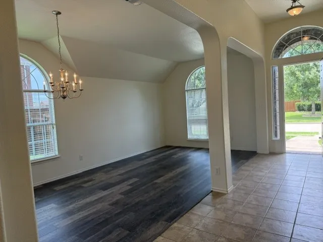 Single Family Residence For Rent in Collin County , 509 S Avalanche Drive, Murphy, Texas 75094, 5 Bedroom, 3 Bathroom, 2 Garage spaces, 2,742 Sqft, built in 2005, mls#21352238, Real Estate Agent in Murphy, Homes For Rent in Collin county, Homes For Rent in Murphy, Realtor in Murphy Texas, Real Estate Brokerage Independent Realty Texas, Luminita Cordes Realtor