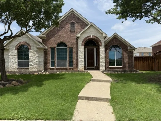 Single Family Residence For Rent in Collin County , 509 S Avalanche Drive, Murphy, Texas 75094, 5 Bedroom, 3 Bathroom, 2 Garage spaces, 2,742 Sqft, built in 2005, mls#21352238, Real Estate Agent in Murphy, Homes For Rent in Collin county, Homes For Rent in Murphy, Realtor in Murphy Texas, Real Estate Brokerage Independent Realty Texas, Luminita Cordes Realtor
