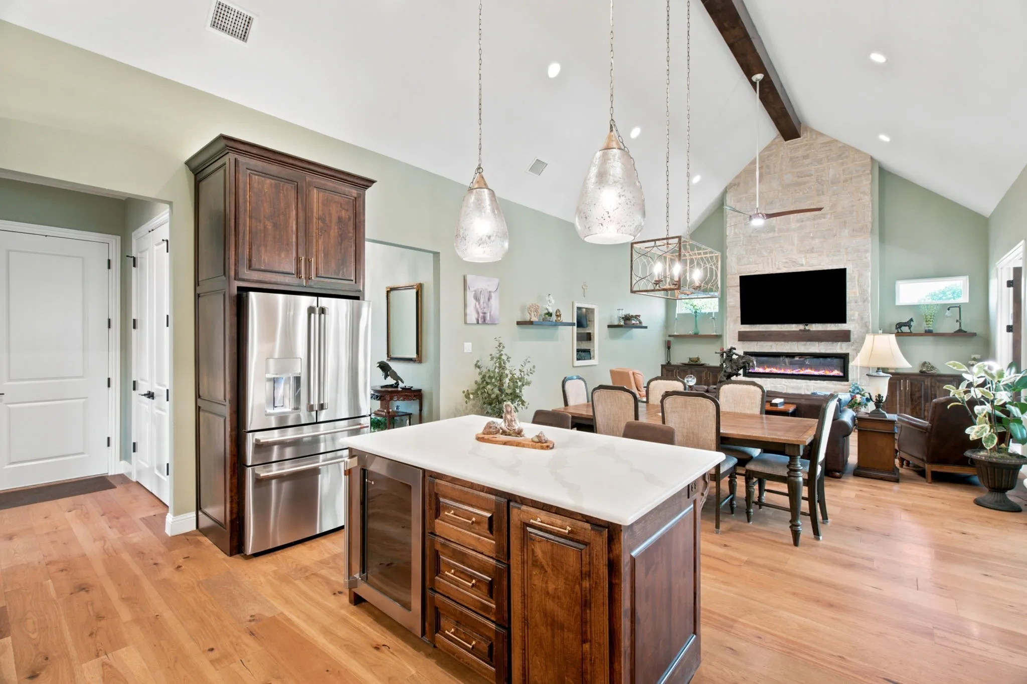 Single Family Residence For Sale in Tarrant County , 3501 Barber Creek Court, Fort Worth, Texas 76244, 3 Bedroom, 3 Bathroom, 2 Garage spaces, 2,641 Sqft, built in 2022, mls#21340789, Real Estate Agent in Fort Worth, Homes For Sale in Tarrant county, Homes For Sale in Fort Worth, Realtor in Fort Worth Texas, Real Estate Brokerage Independent Realty Texas, Luminita Cordes Realtor