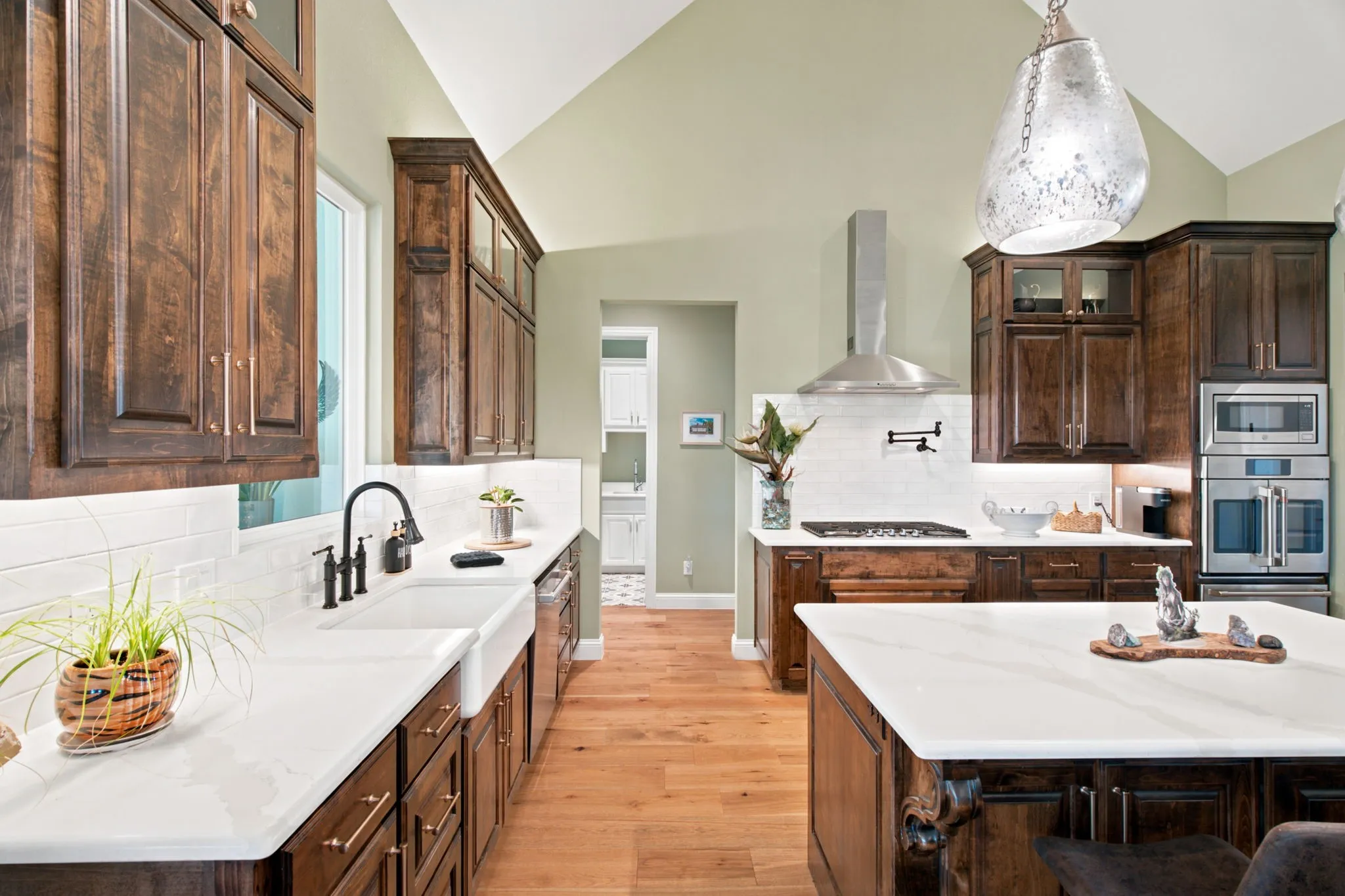 Single Family Residence For Sale in Tarrant County , 3501 Barber Creek Court, Fort Worth, Texas 76244, 3 Bedroom, 3 Bathroom, 2 Garage spaces, 2,641 Sqft, built in 2022, mls#21340789, Real Estate Agent in Fort Worth, Homes For Sale in Tarrant county, Homes For Sale in Fort Worth, Realtor in Fort Worth Texas, Real Estate Brokerage Independent Realty Texas, Luminita Cordes Realtor