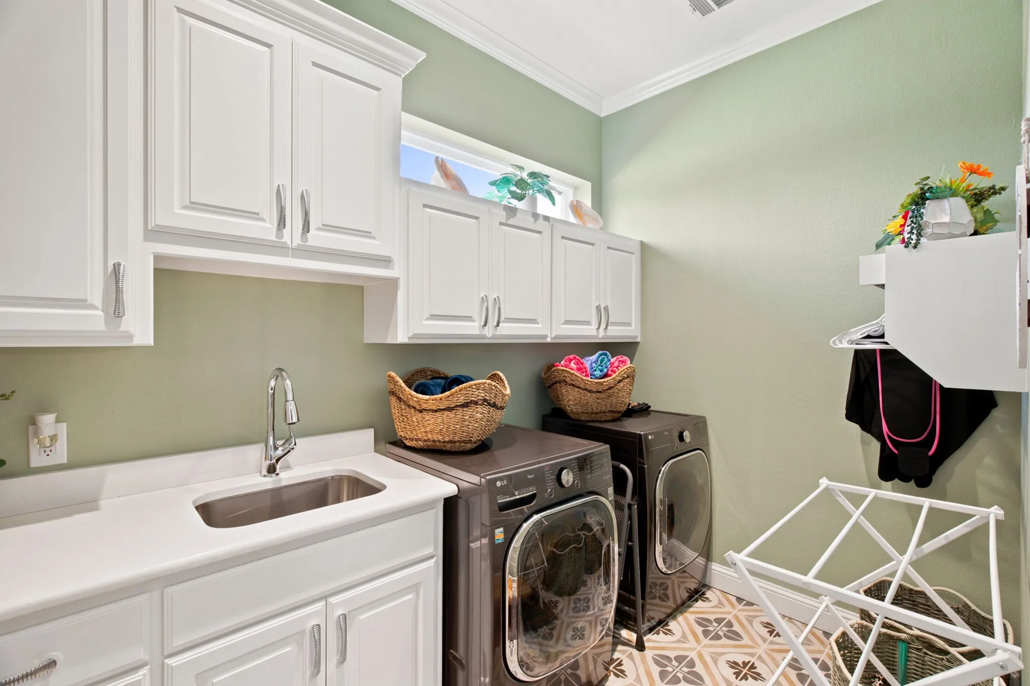 Single Family Residence For Sale in Tarrant County , 3501 Barber Creek Court, Fort Worth, Texas 76244, 3 Bedroom, 3 Bathroom, 2 Garage spaces, 2,641 Sqft, built in 2022, mls#21340789, Real Estate Agent in Fort Worth, Homes For Sale in Tarrant county, Homes For Sale in Fort Worth, Realtor in Fort Worth Texas, Real Estate Brokerage Independent Realty Texas, Luminita Cordes Realtor