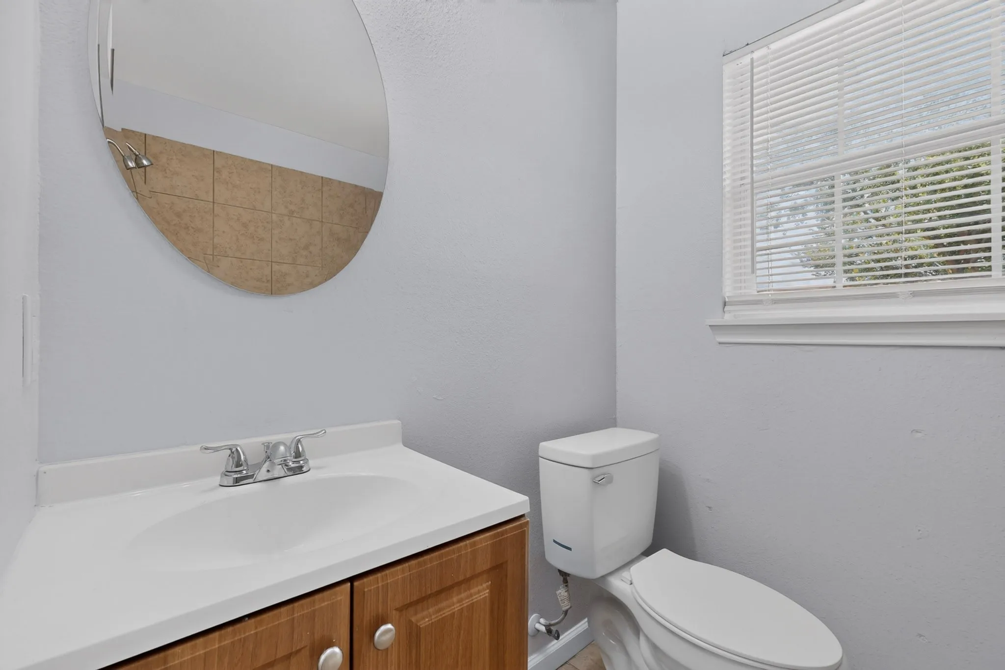 Single Family Residence For Rent in Tarrant County , 4525 Hunter Street, Haltom City, Texas 76117, 3 Bedroom, 2 Bathroom, 1 Garage spaces, 1,061 Sqft, built in 1960, mls#21352247, Real Estate Agent in Haltom City, Homes For Rent in Tarrant county, Homes For Rent in Haltom City, Realtor in Haltom City Texas, Real Estate Brokerage Independent Realty Texas, Luminita Cordes Realtor